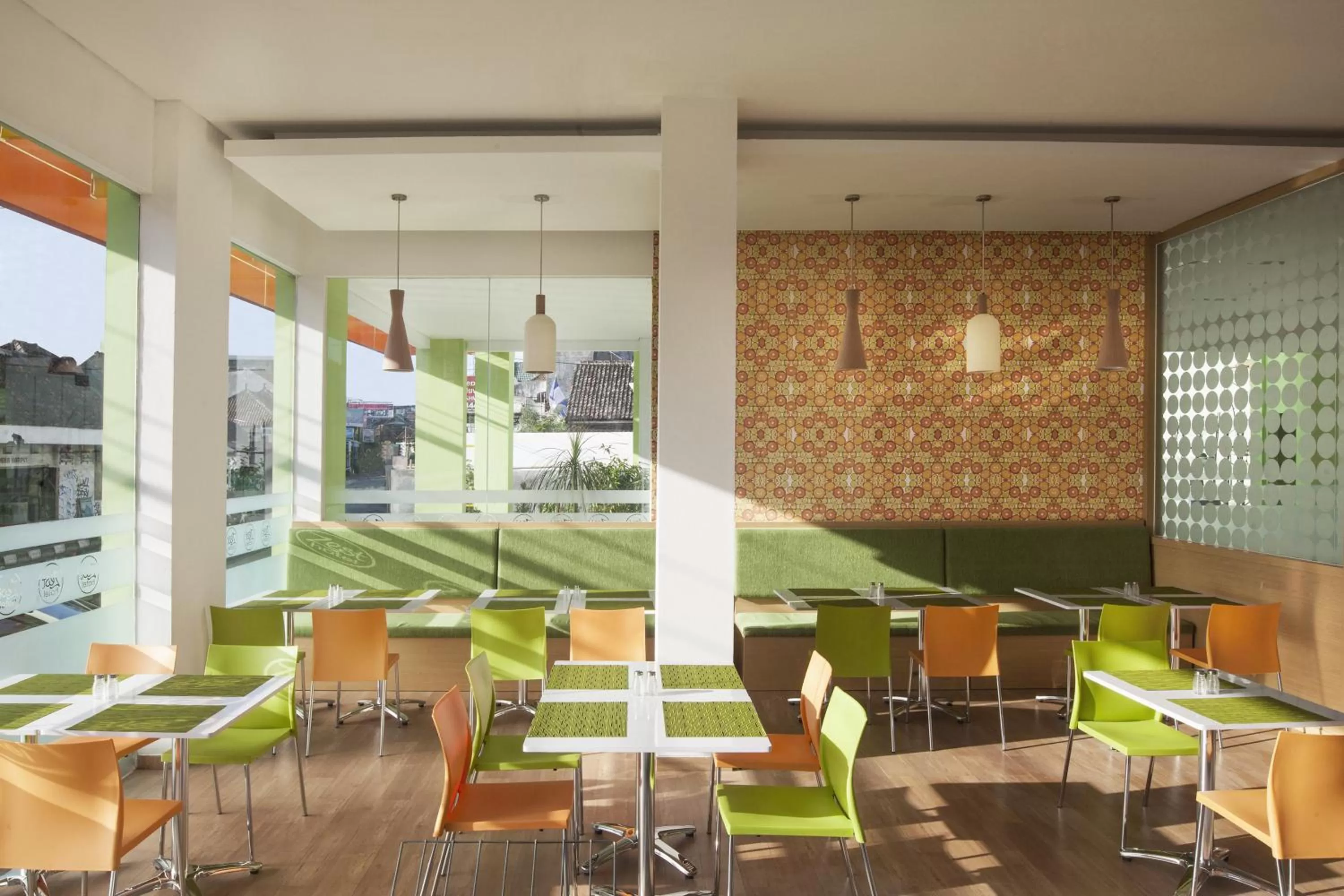 Restaurant/places to eat in Zest Yogyakarta by Swiss-Belhotel International
