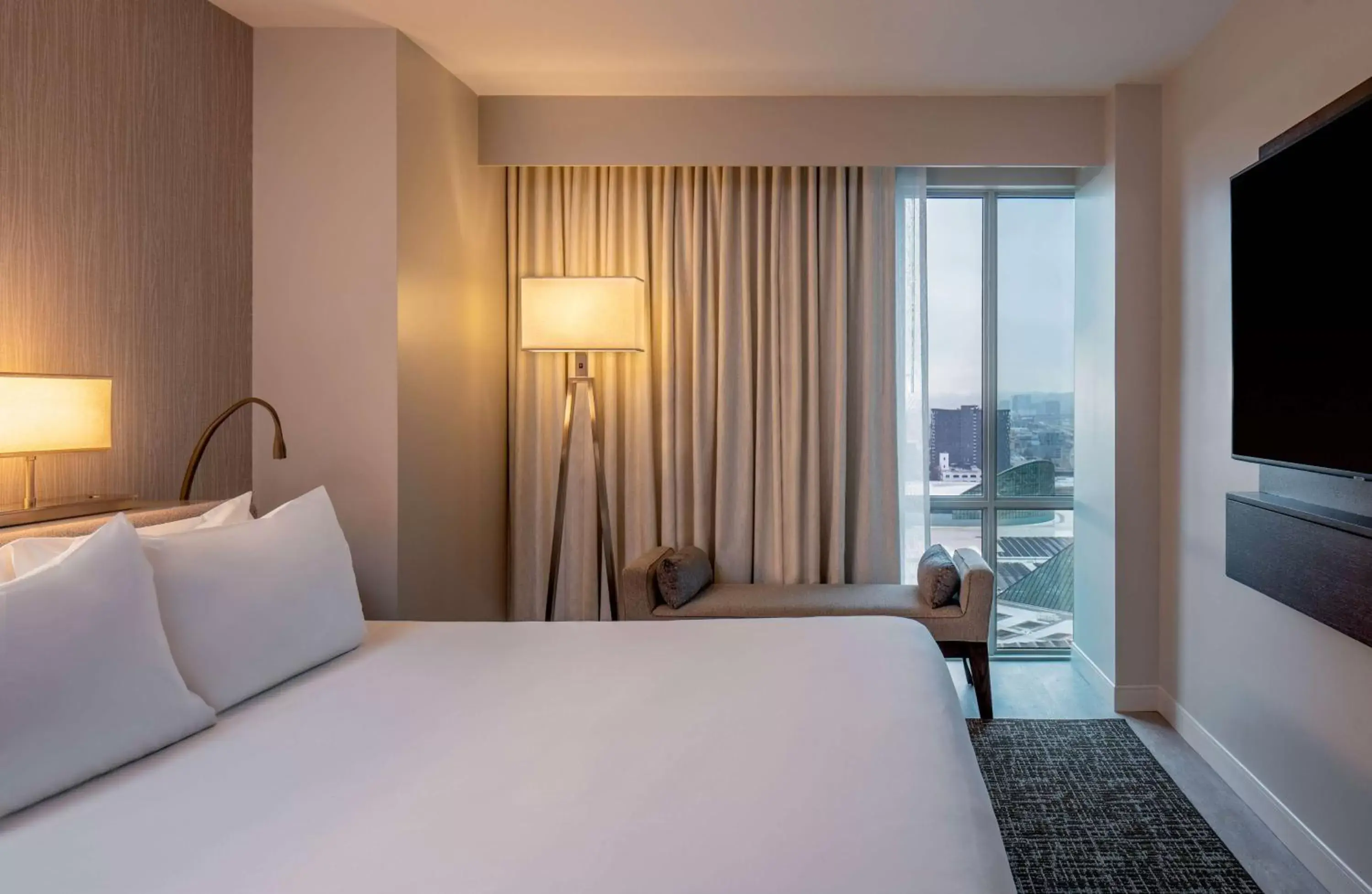 Photo of the whole room, Bed in Hyatt Regency Portland at the Oregon Convention Center Photo of the whole room, Bed in Hyatt Regency Portland at the Oregon Convention Center