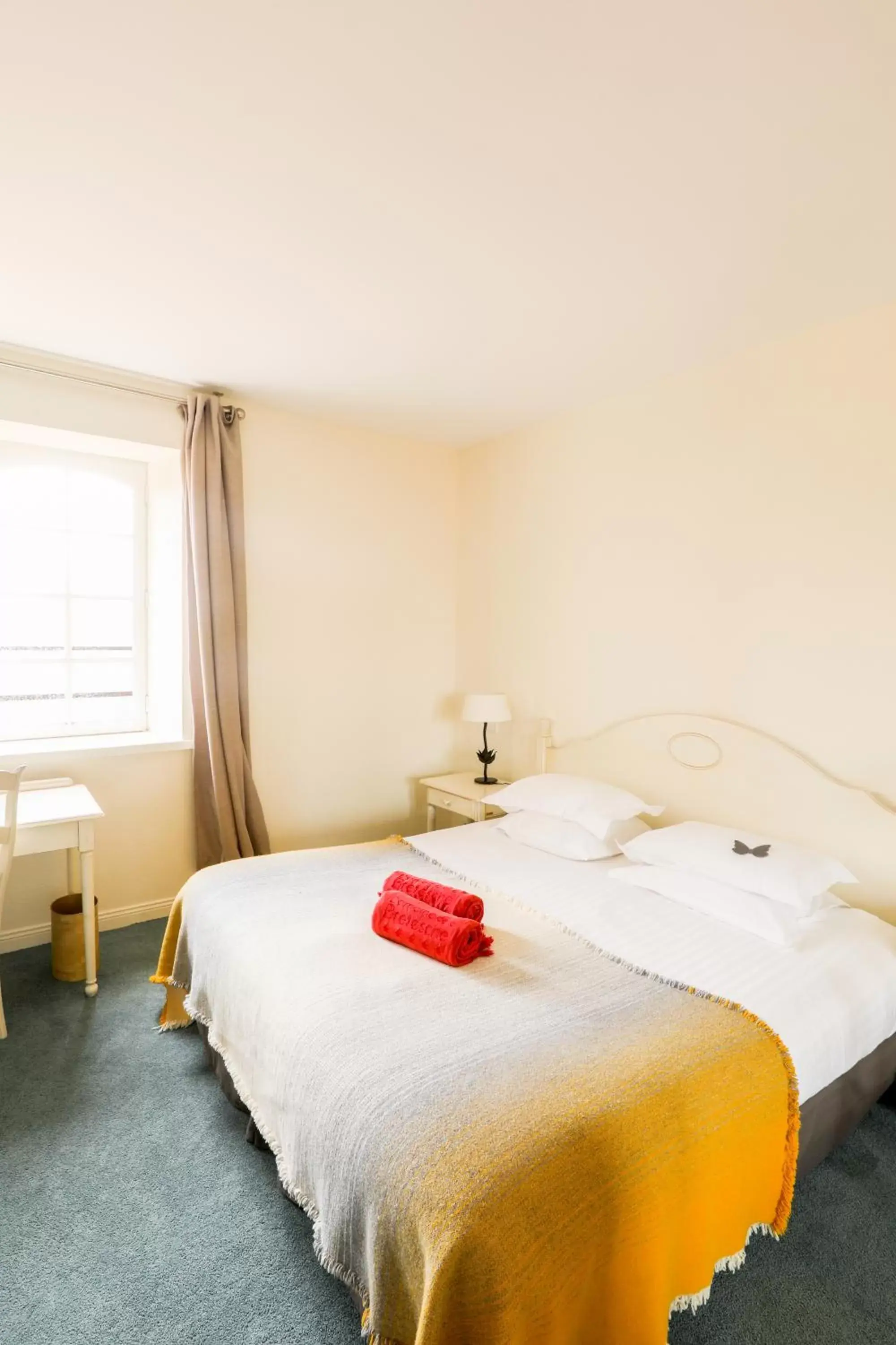 Bedroom, Bed in Hôtel & Spa de La Bretesche