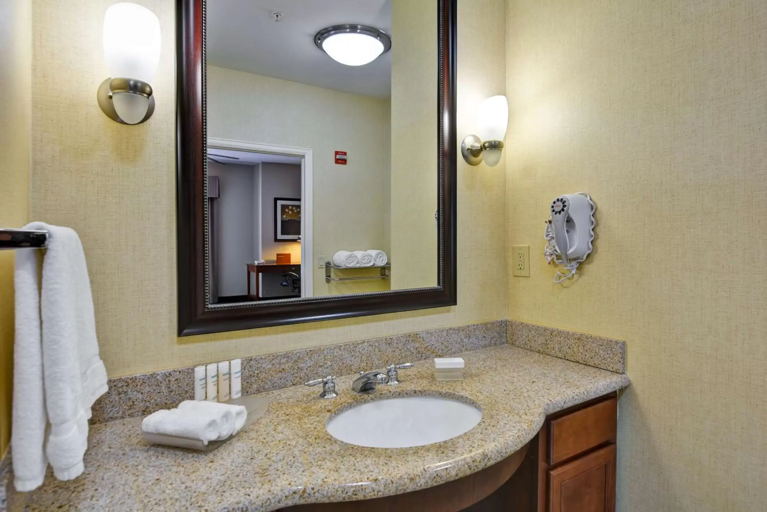 Bathroom in Homewood Suites by Hilton Houston West-Energy Corridor