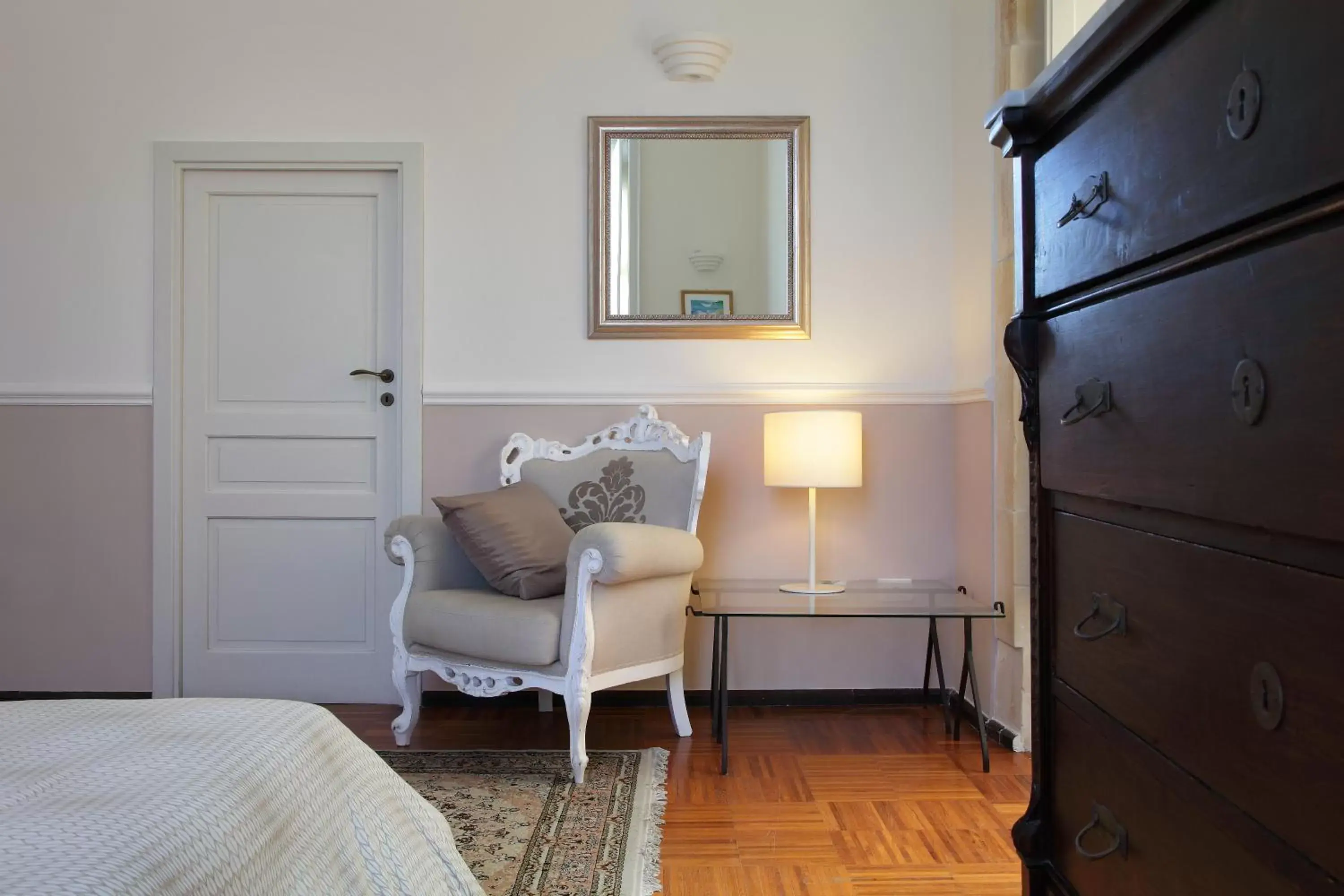 Bedroom, Seating Area in B&B Five Rooms