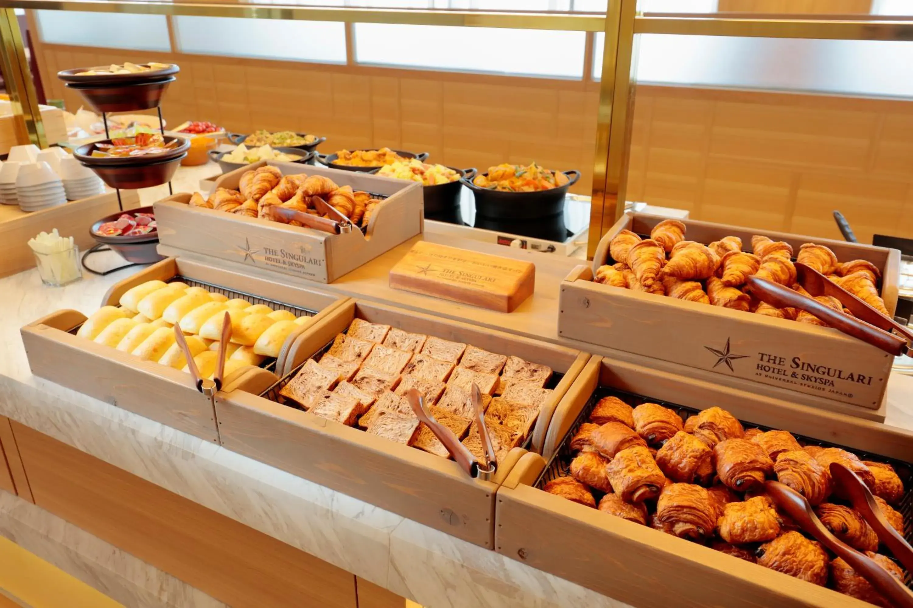 Buffet breakfast, Food in The Singulari Hotel & Skyspa at Universal Studios Japan