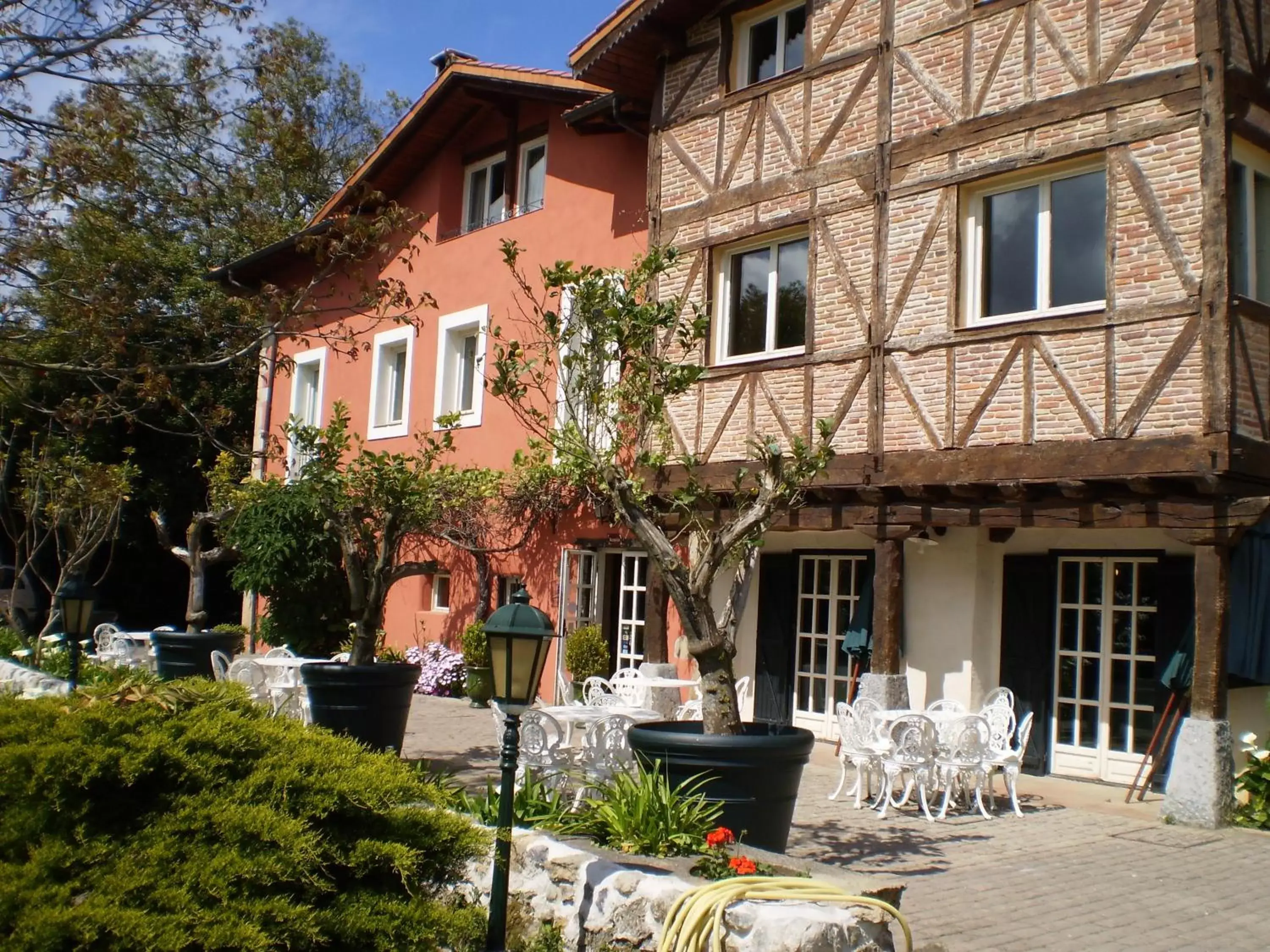 Facade/entrance, Property Building in Hotel Zubieta