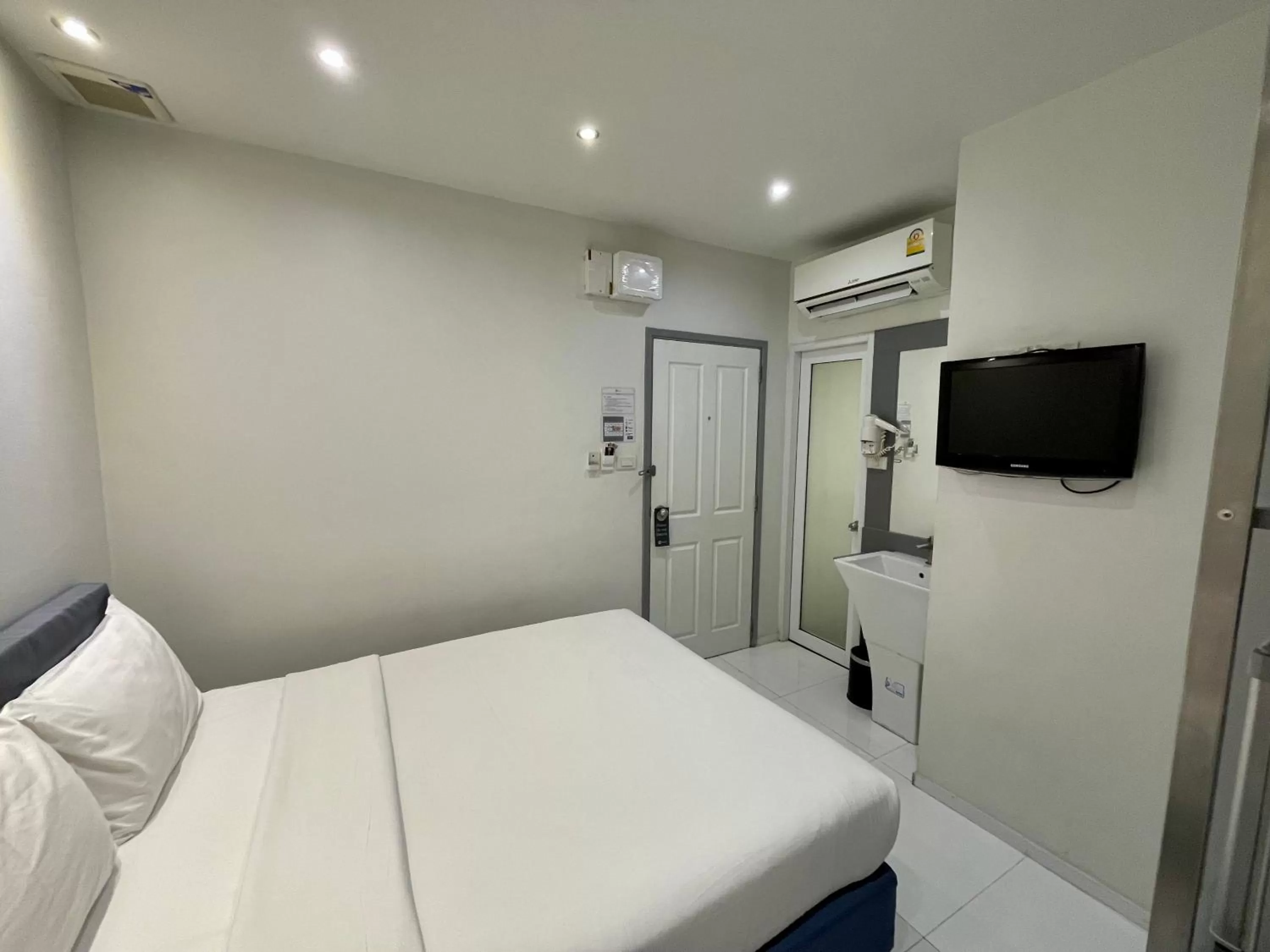 Bed in My Hotel Pratunam