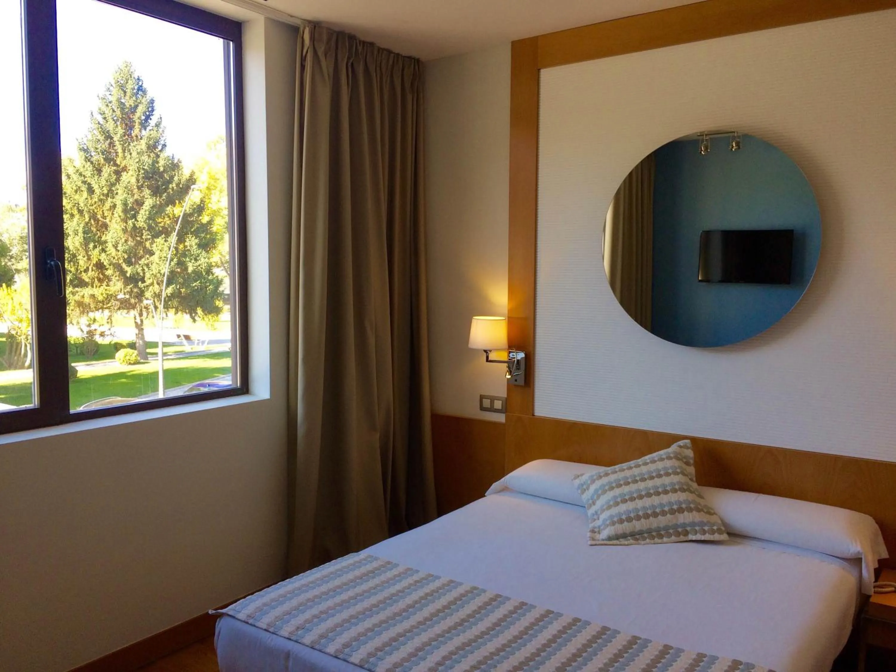 Decorative detail, Bed in Hotel Boutique Museo Burgos