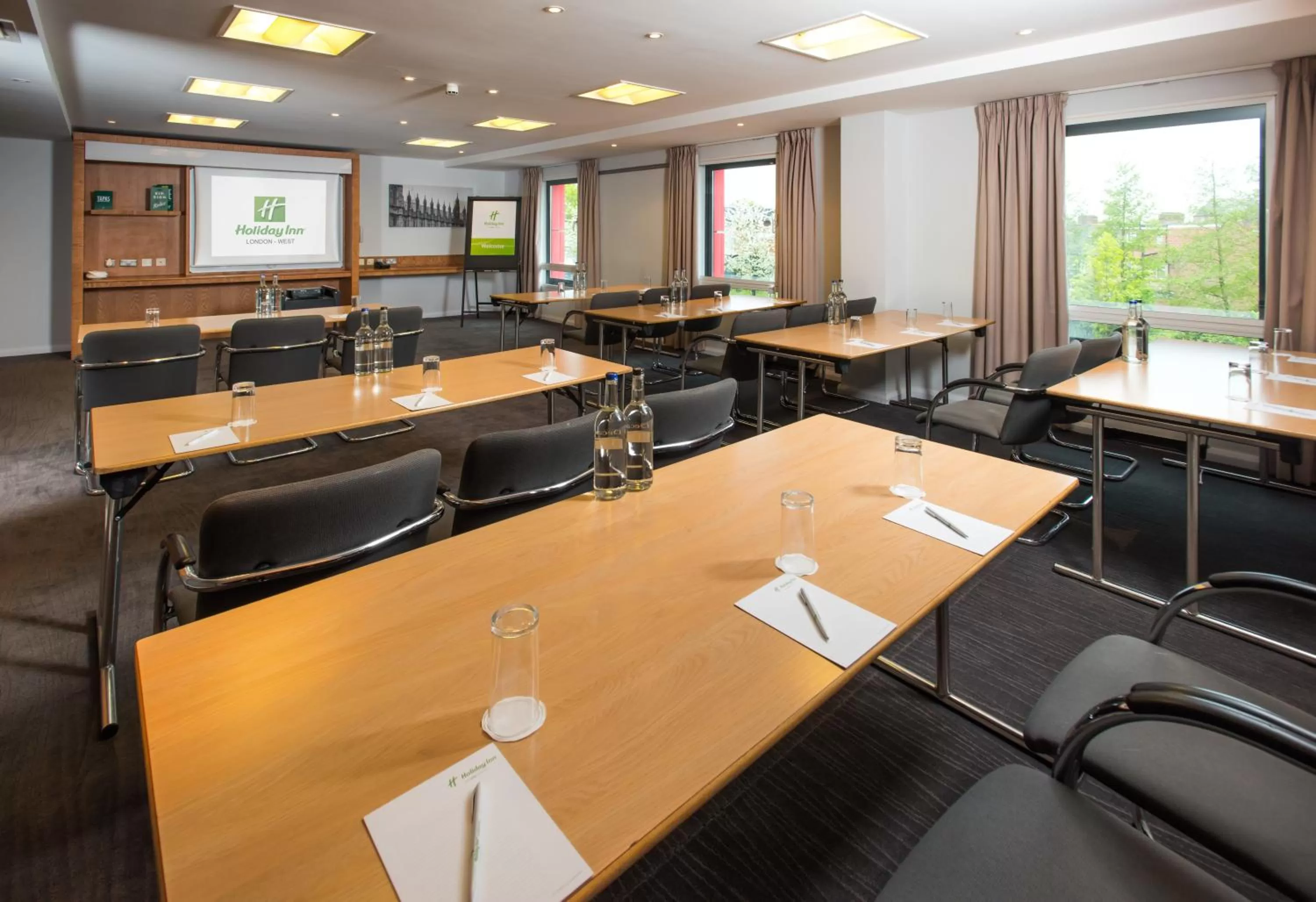 Meeting/conference room in Holiday Inn London West by IHG
