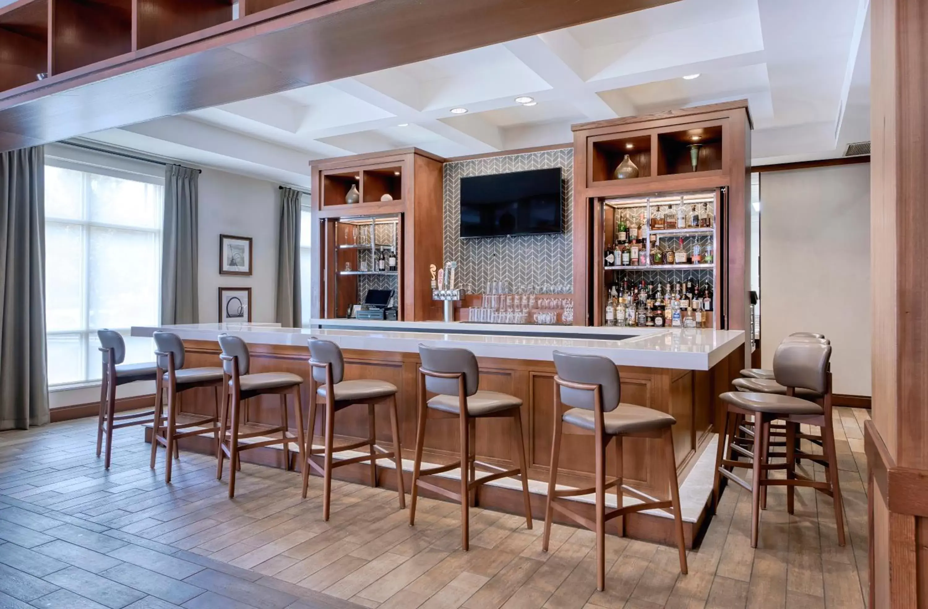 Lounge or bar in DoubleTree by Hilton Raleigh-Cary Lounge or bar in DoubleTree by Hilton Raleigh-Cary