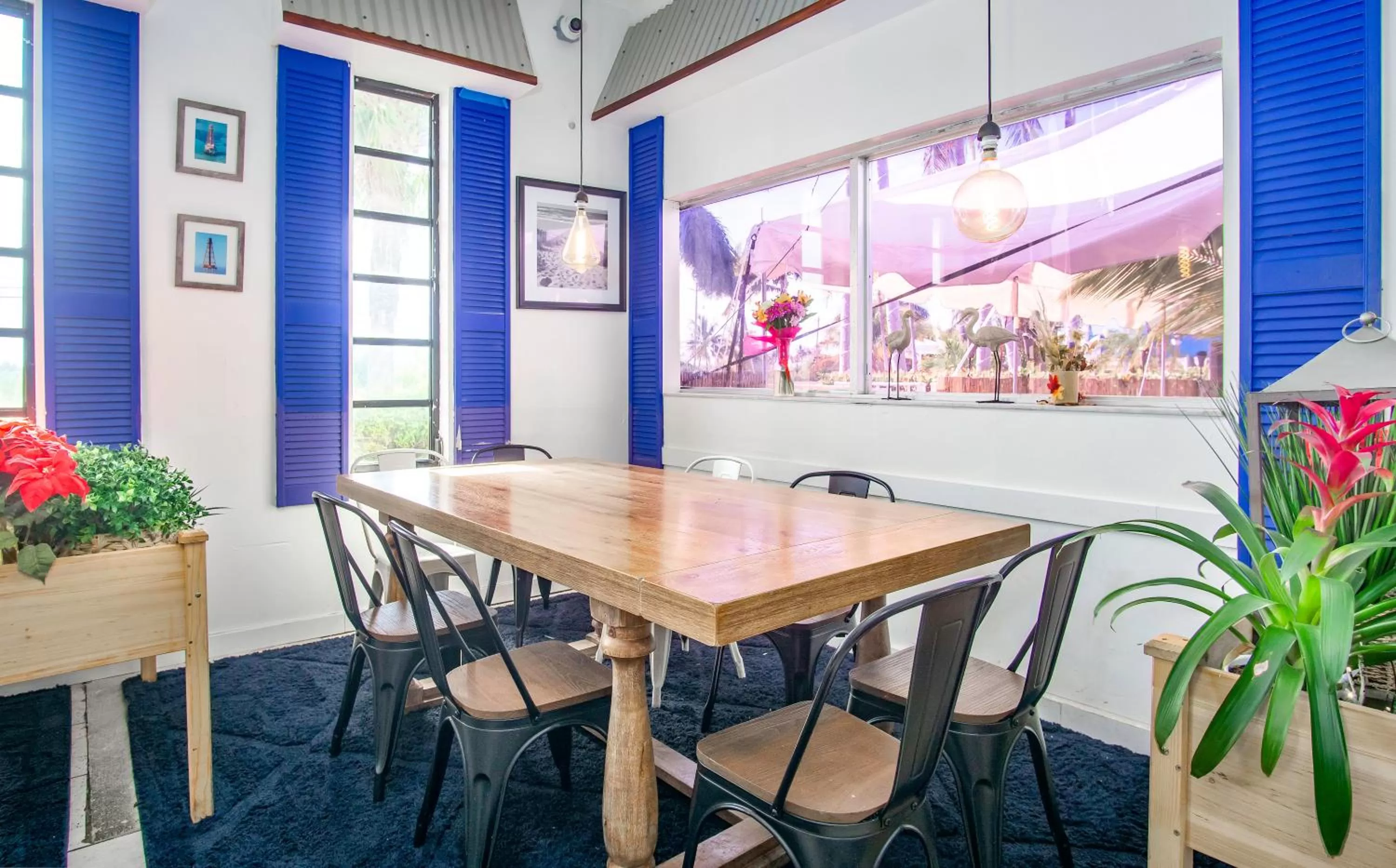 Restaurant/places to eat in Skipjack Resort & Marina