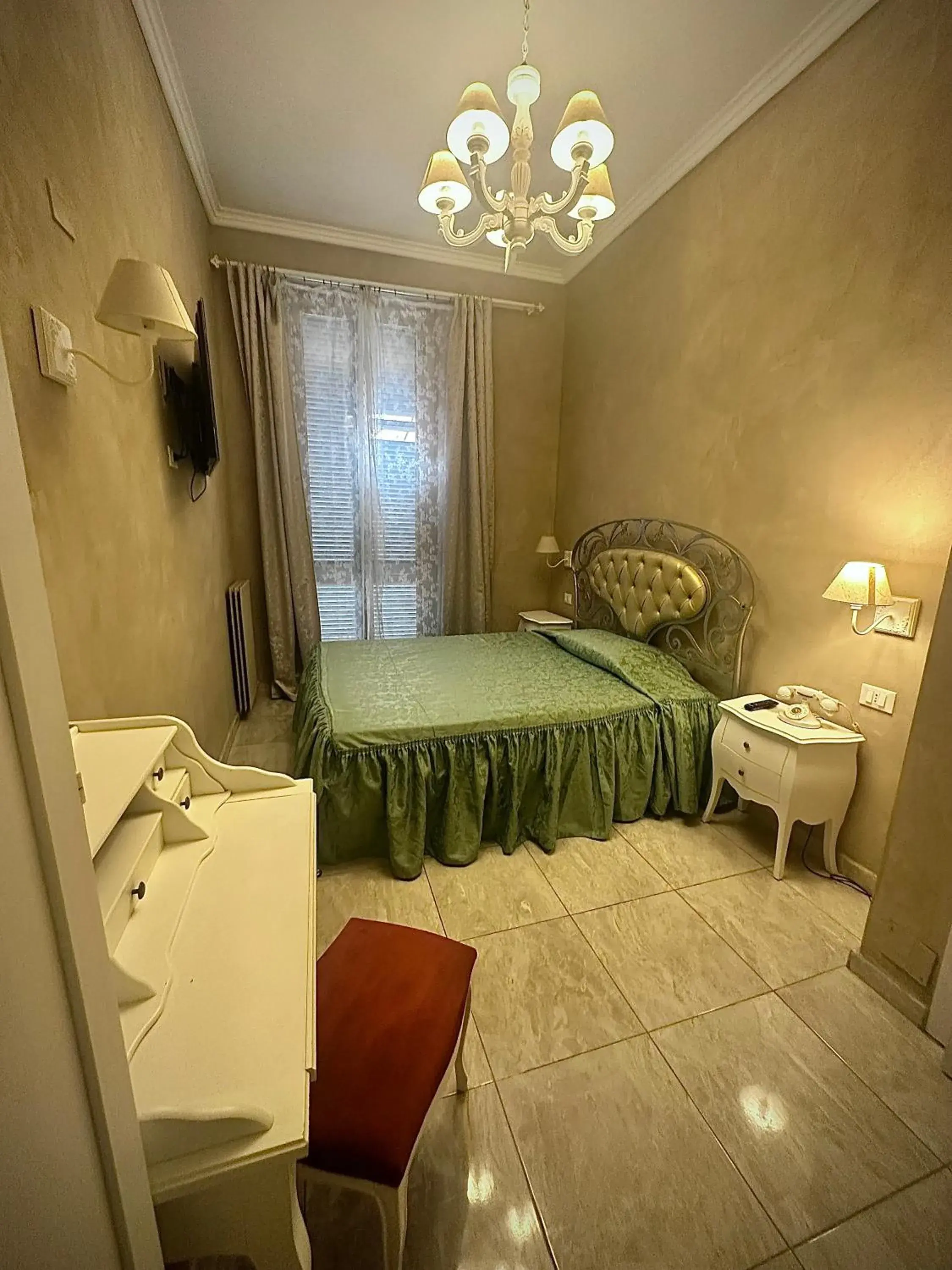 Bedroom, Bed in Boutique Hotel Calais Milano