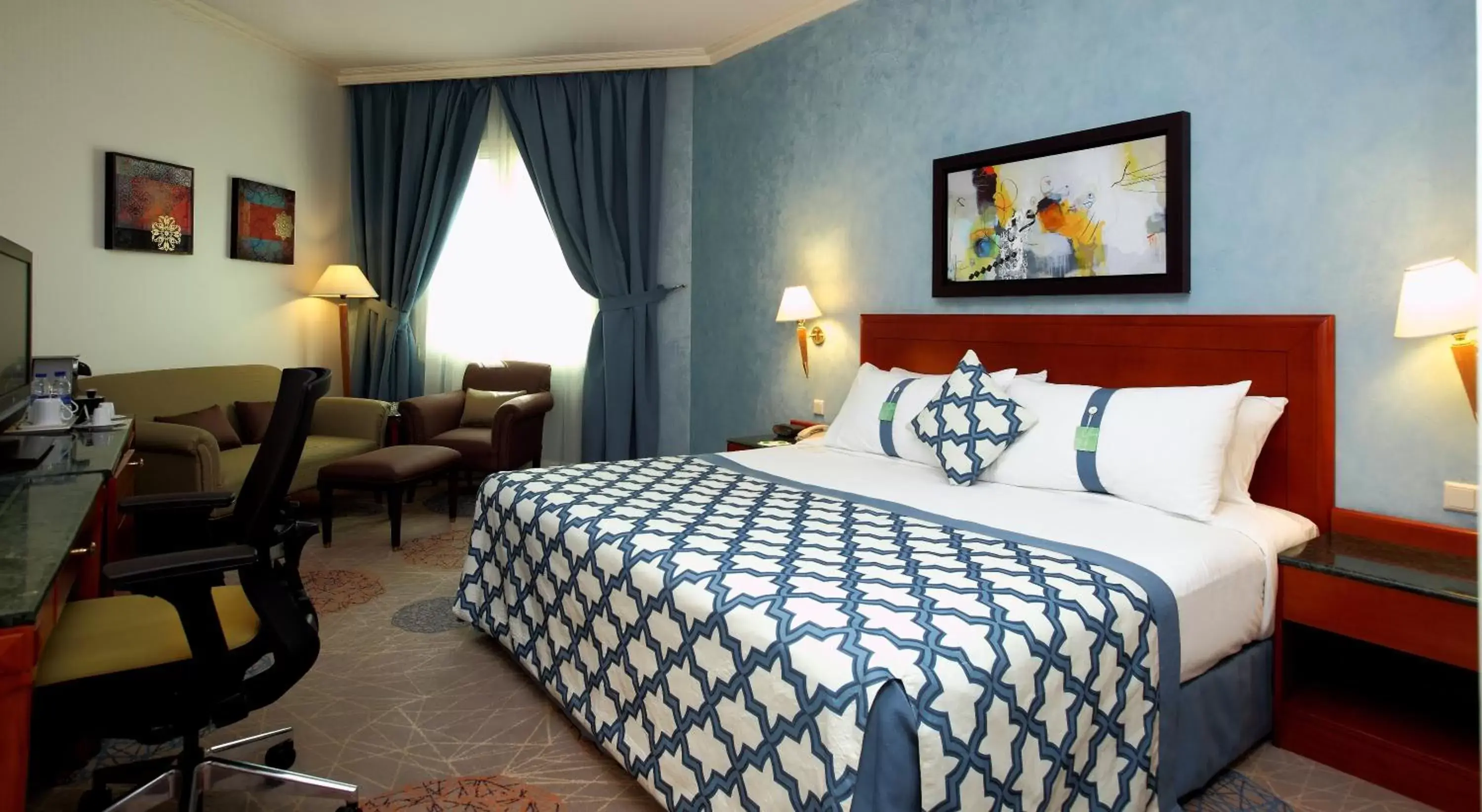 Photo of the whole room, Bed in Holiday Inn Al Khobar, an IHG Hotel