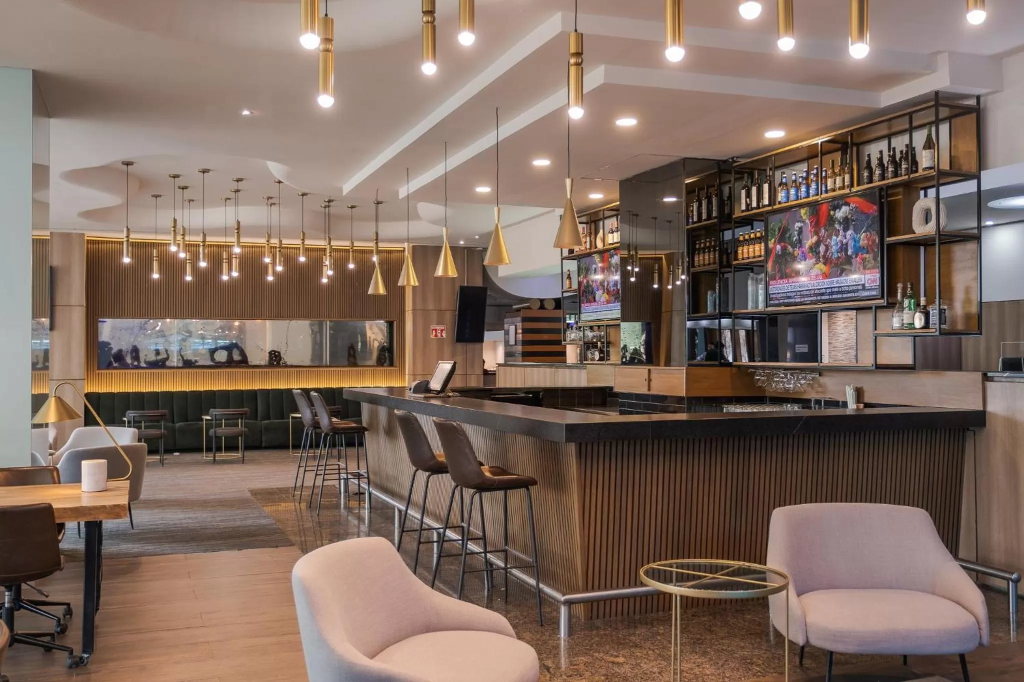 Lounge or bar in Holiday Inn Guadalajara Select by IHG