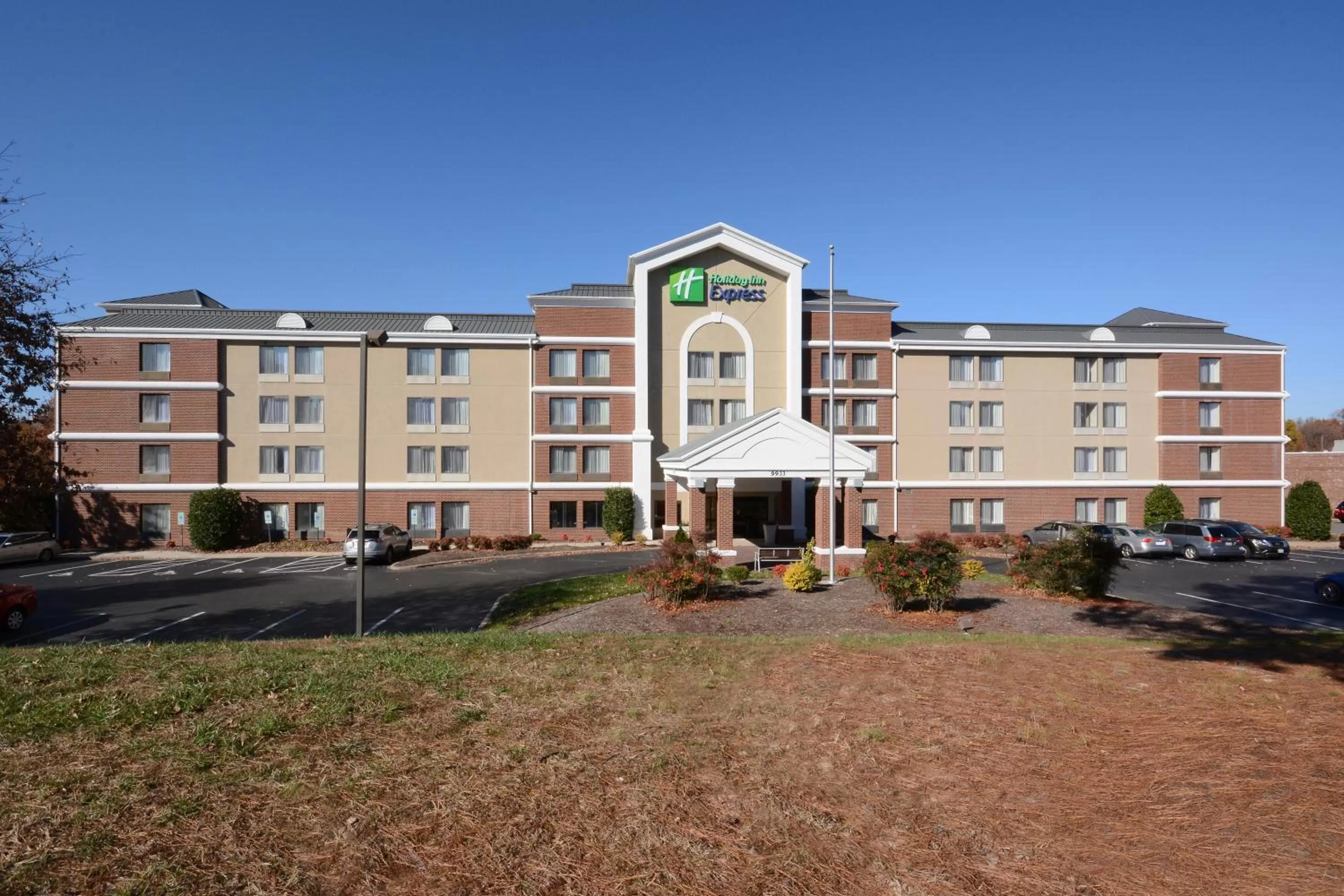 Property building in Holiday Inn Express Richmond I-64 Short Pump Area by IHG