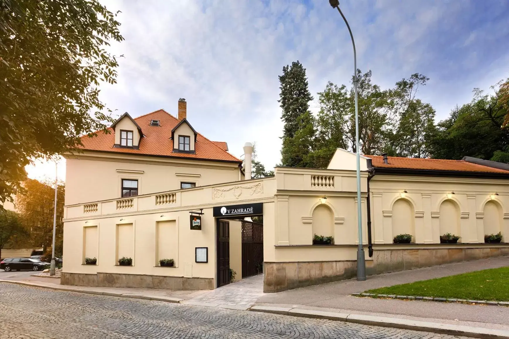 Facade/entrance, Property Building in Hotel Schwaiger
