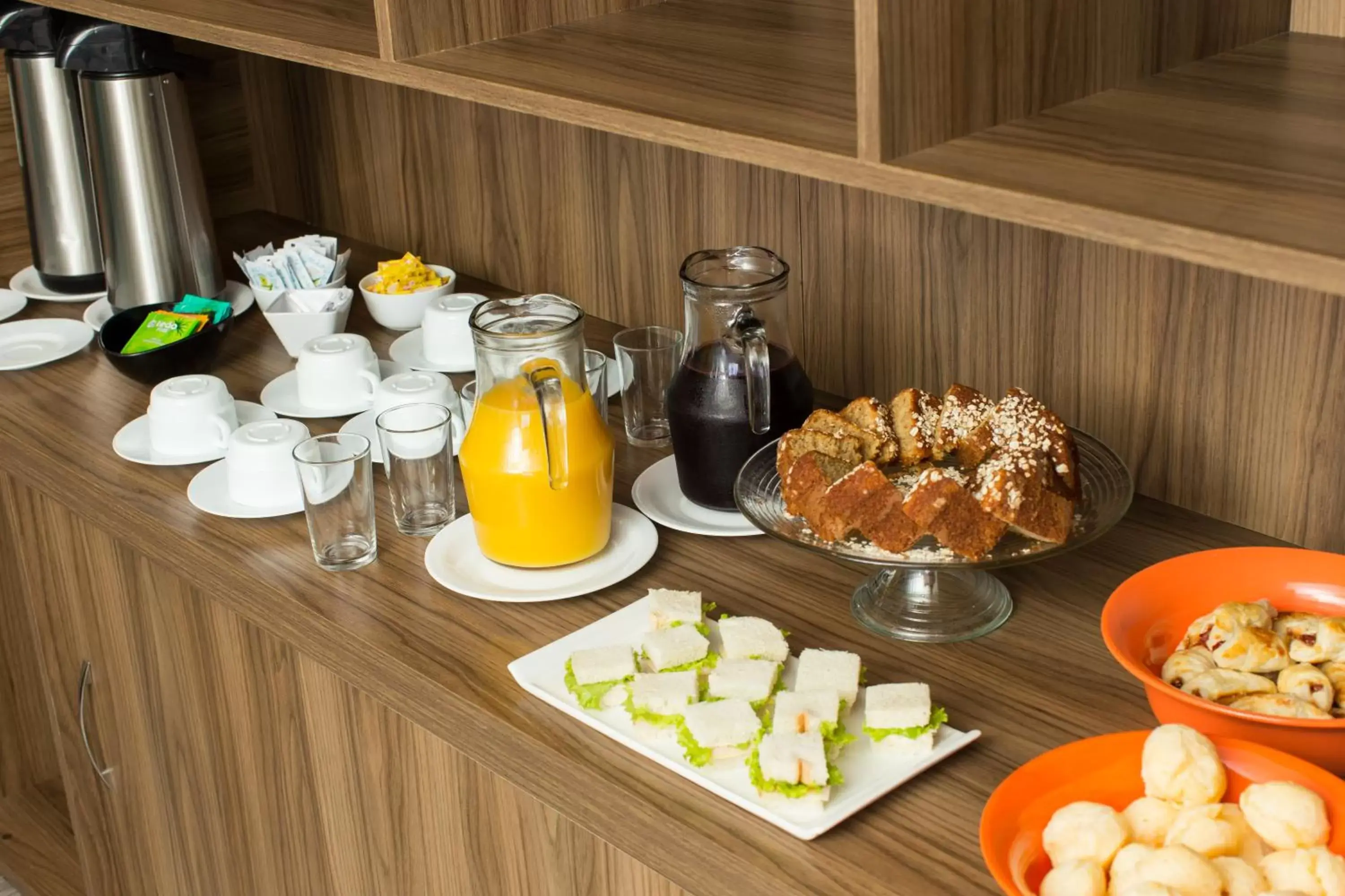 Food and drinks in Rio Hotel by Bourbon Curitiba Batel