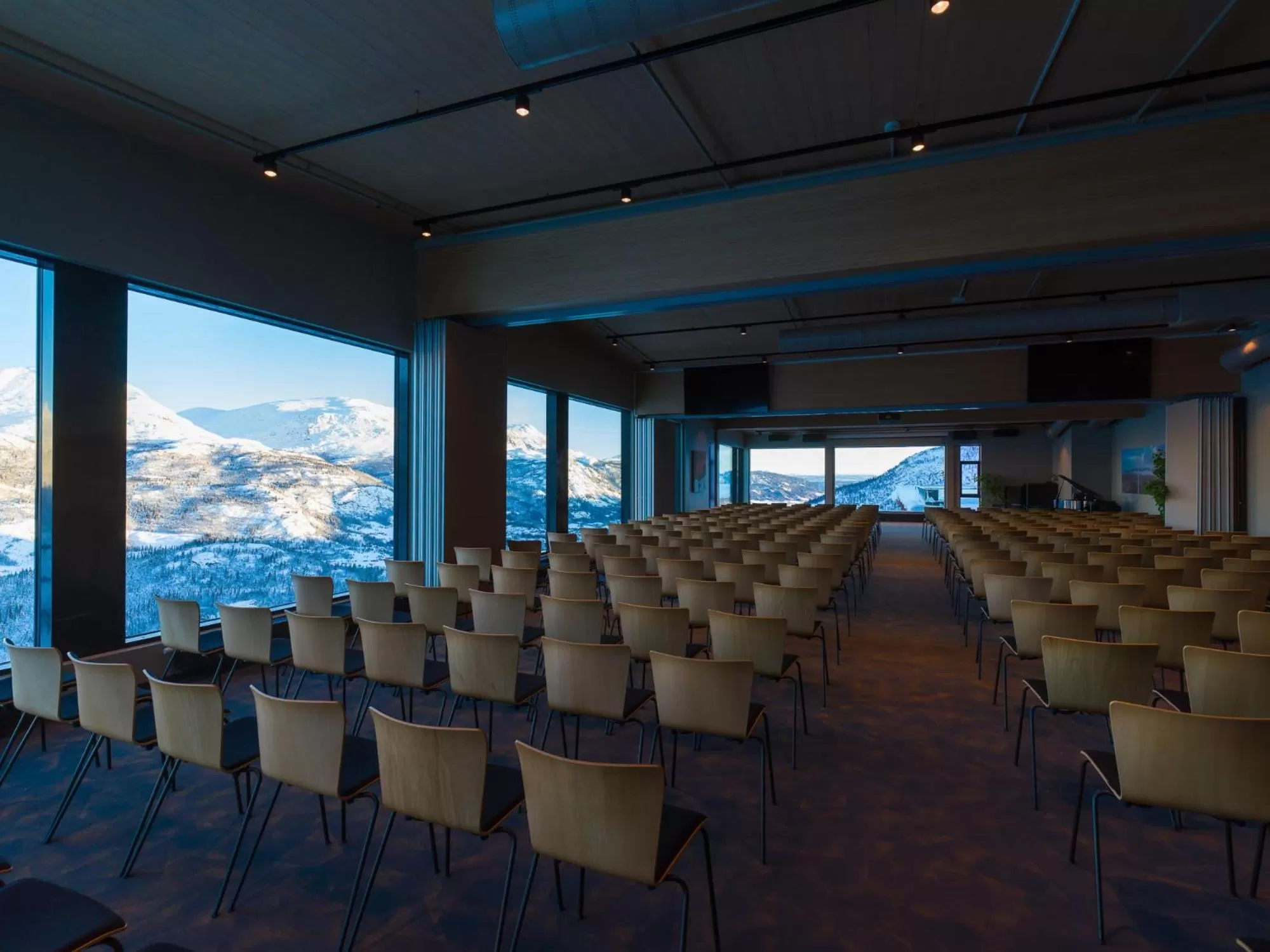 Meeting/conference room in Skarsnuten Mountain Resort & SPA