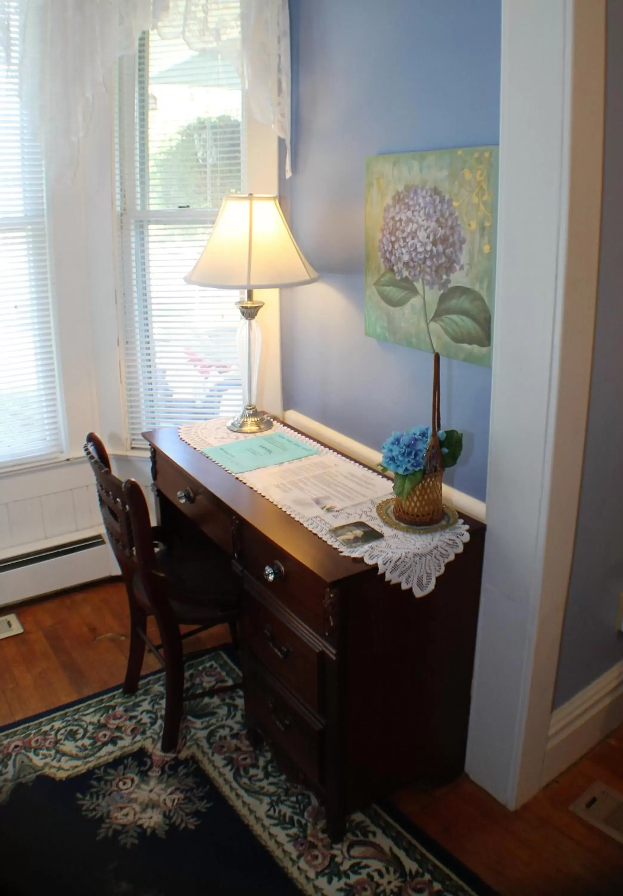 Seating Area in The White Birch Inn