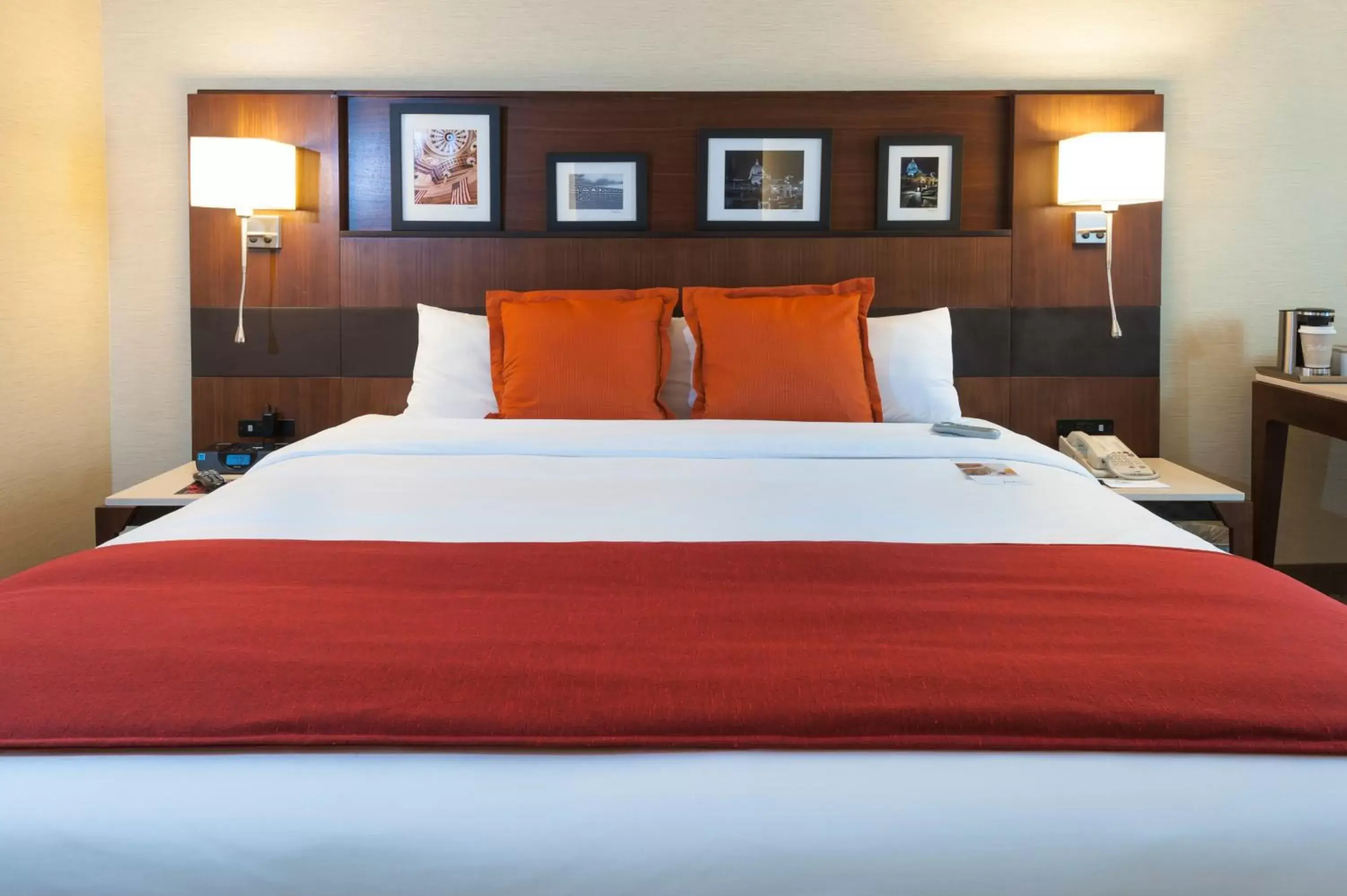 Bed in Penn Harris Hotel Harrisburg, Trademark by Wyndham