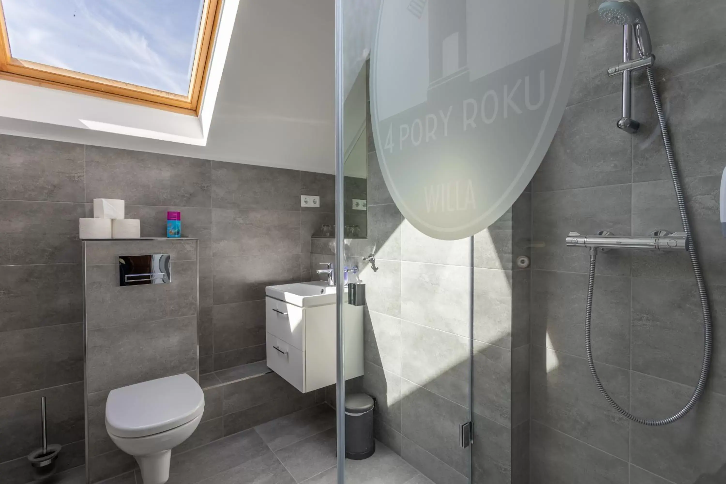 Double Room in Willa 4 Pory Roku & Uznam Double Room in Willa 4 Pory Roku & Uznam