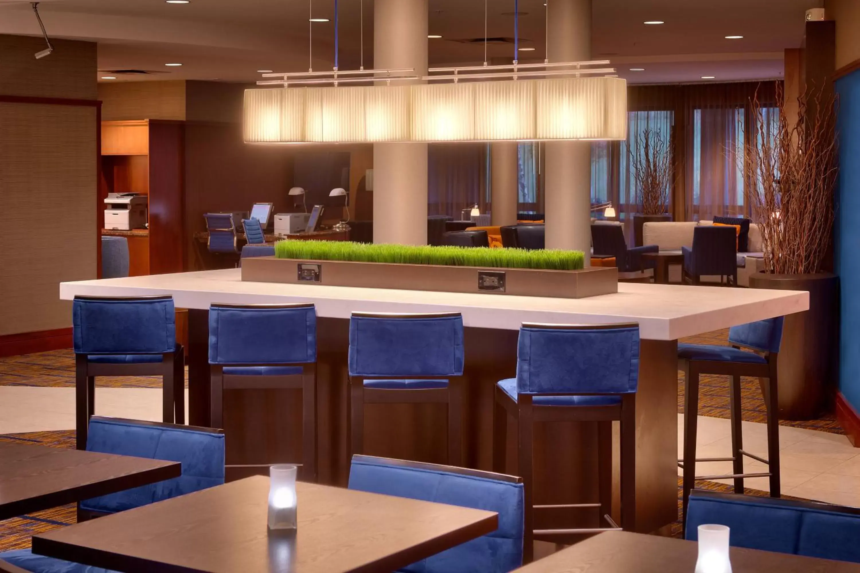 Other, Lounge/Bar in Courtyard by Marriott Kansas City Shawnee