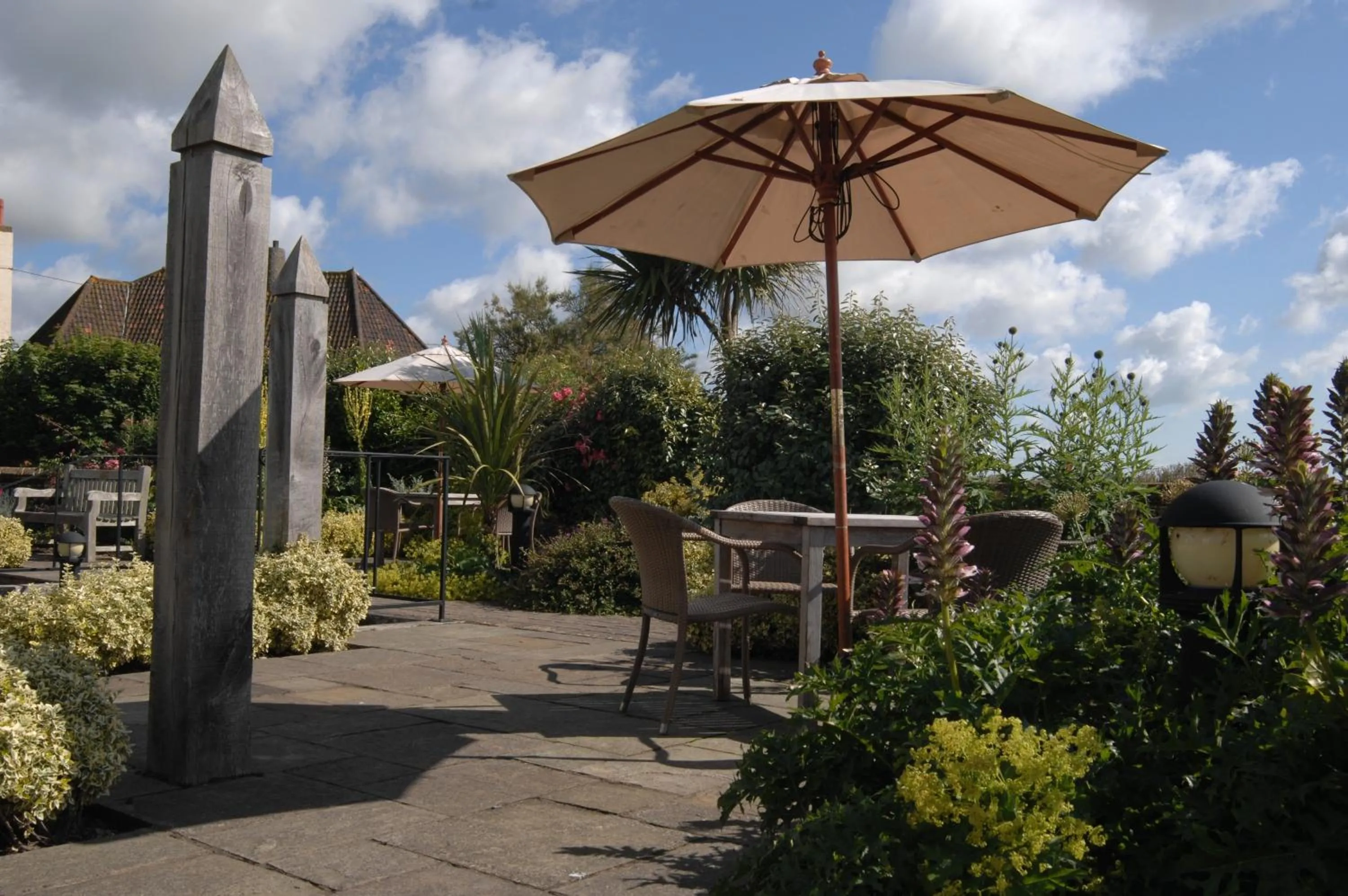 Garden in Wentworth Hotel