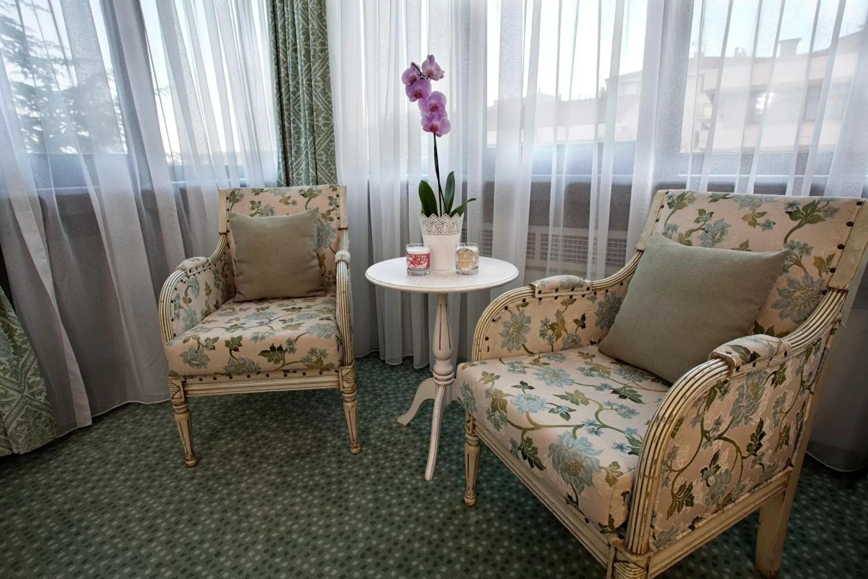 One-Bedroom Apartment in Apart Hotel Best One-Bedroom Apartment in Apart Hotel Best