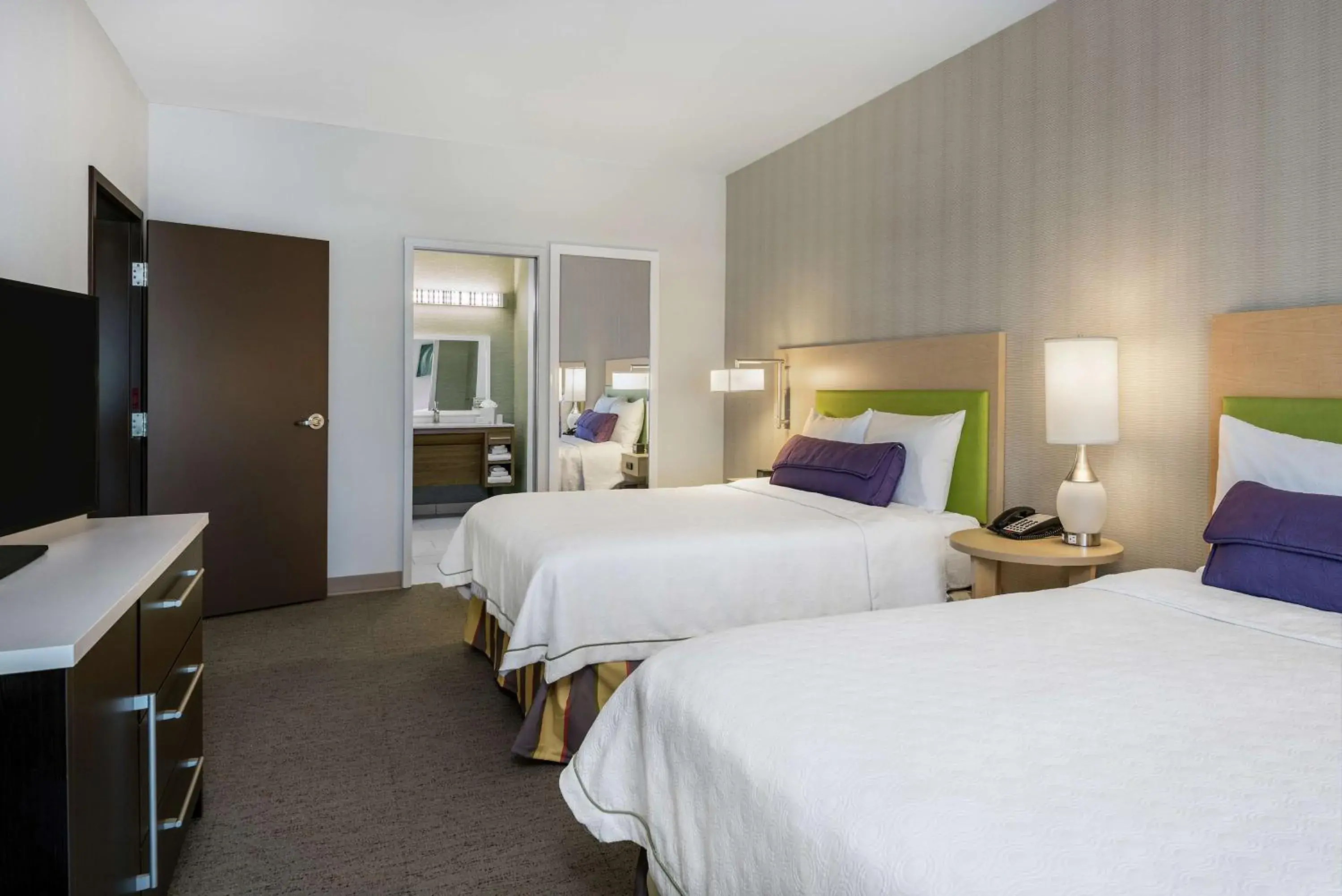 Bed in Home2 Suites By Hilton Austin Airport