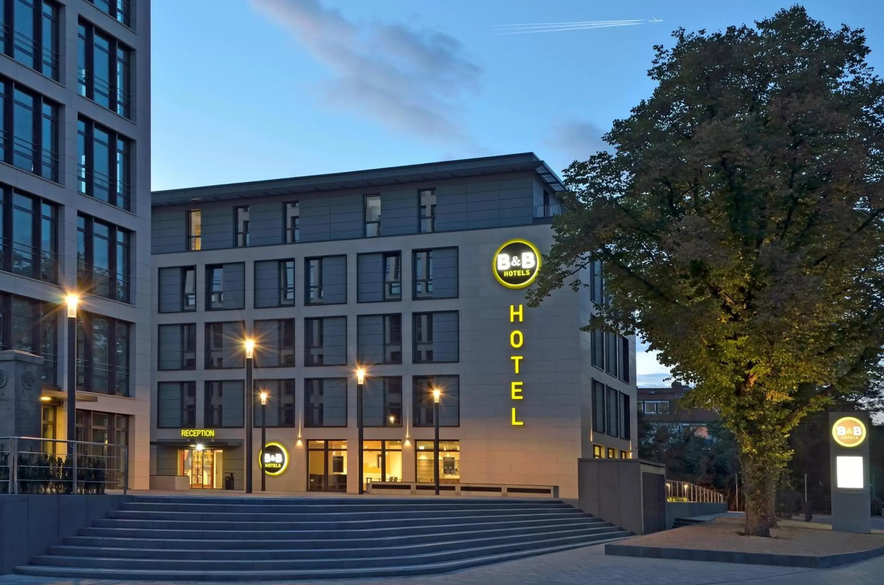 Property Building in B&B Hotel Braunschweig-City