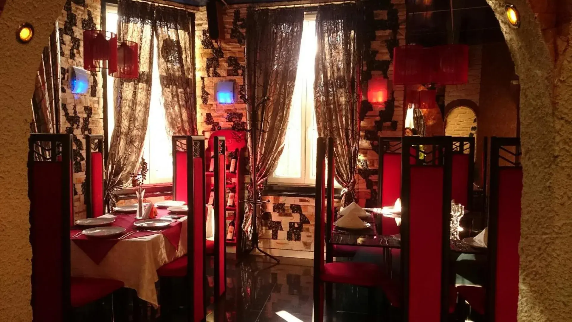 Restaurant/Places to Eat in Rimini Club Inn & Suites