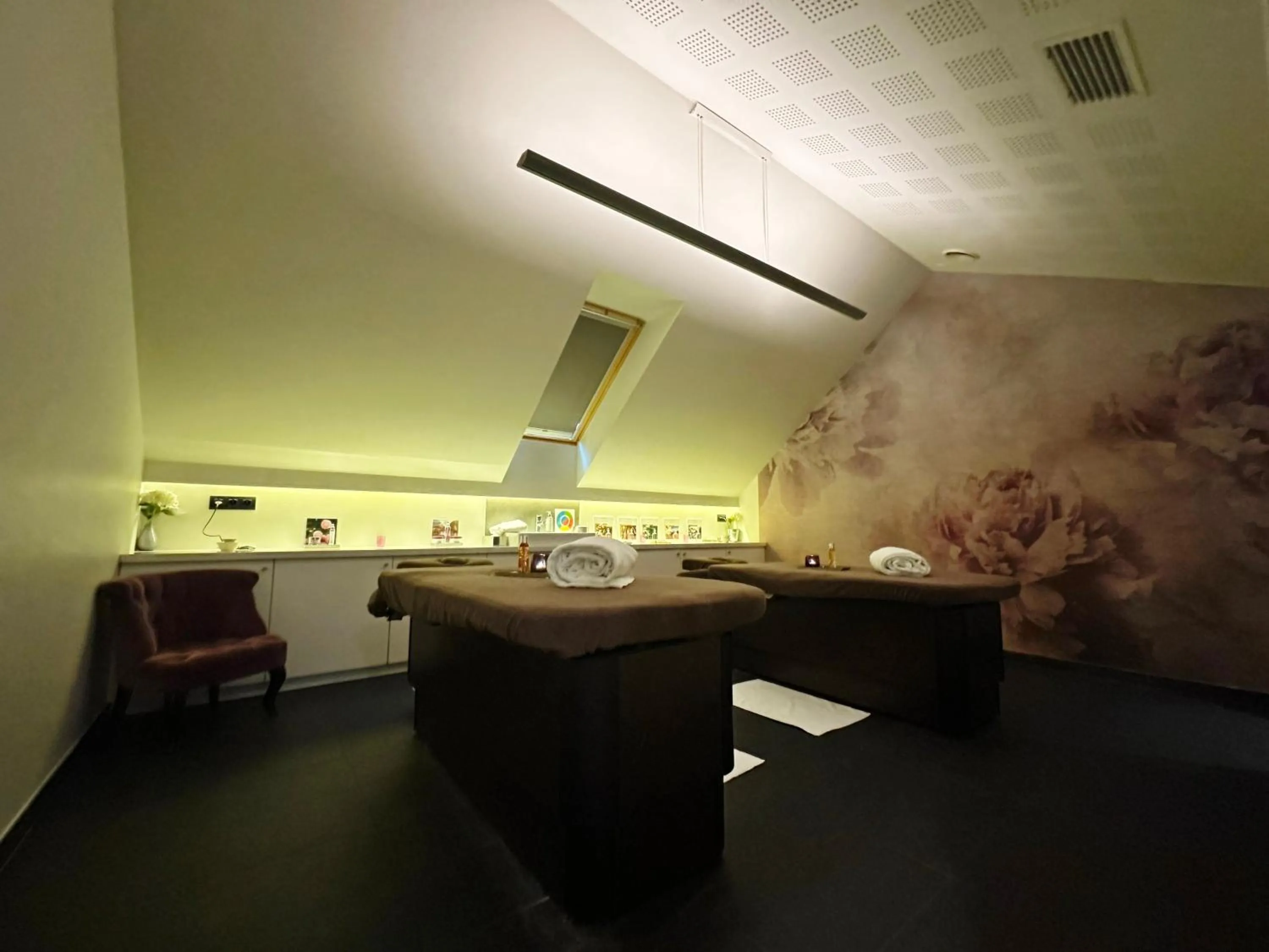 Massage in Domaine De La Corniche