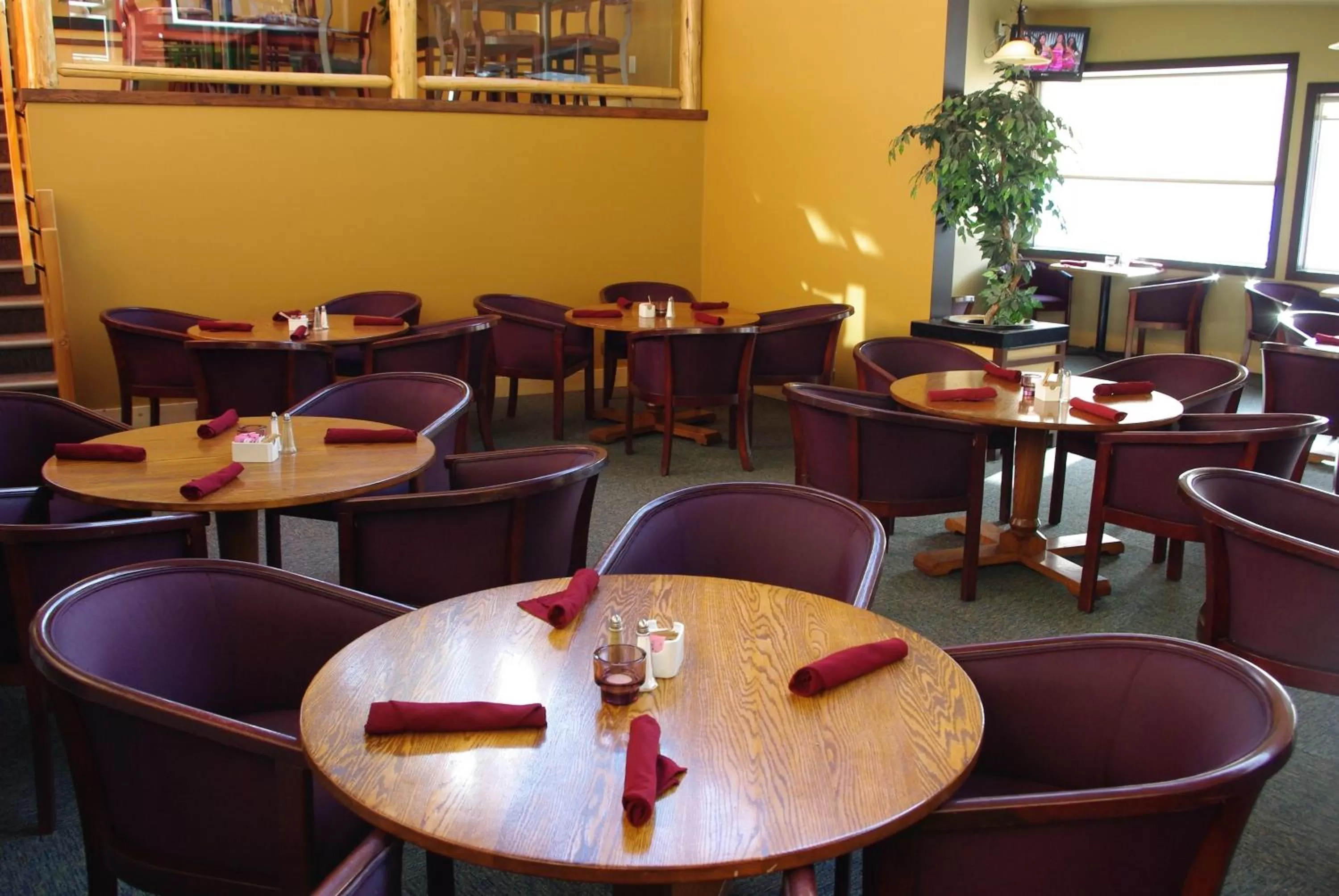 Restaurant/places to eat in Waterton Lakes Lodge Resort