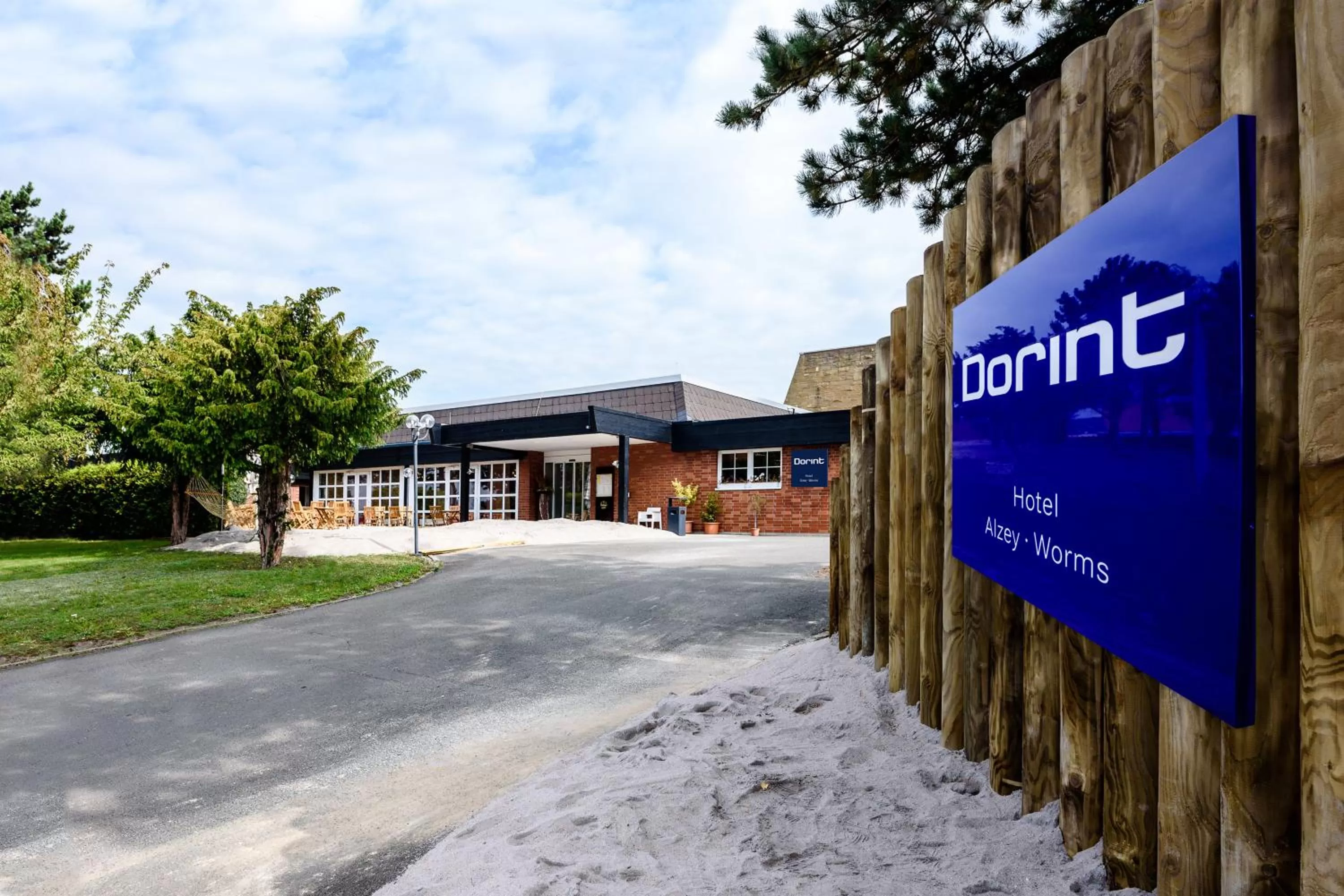 Facade/entrance in Dorint Hotel Alzey/Worms