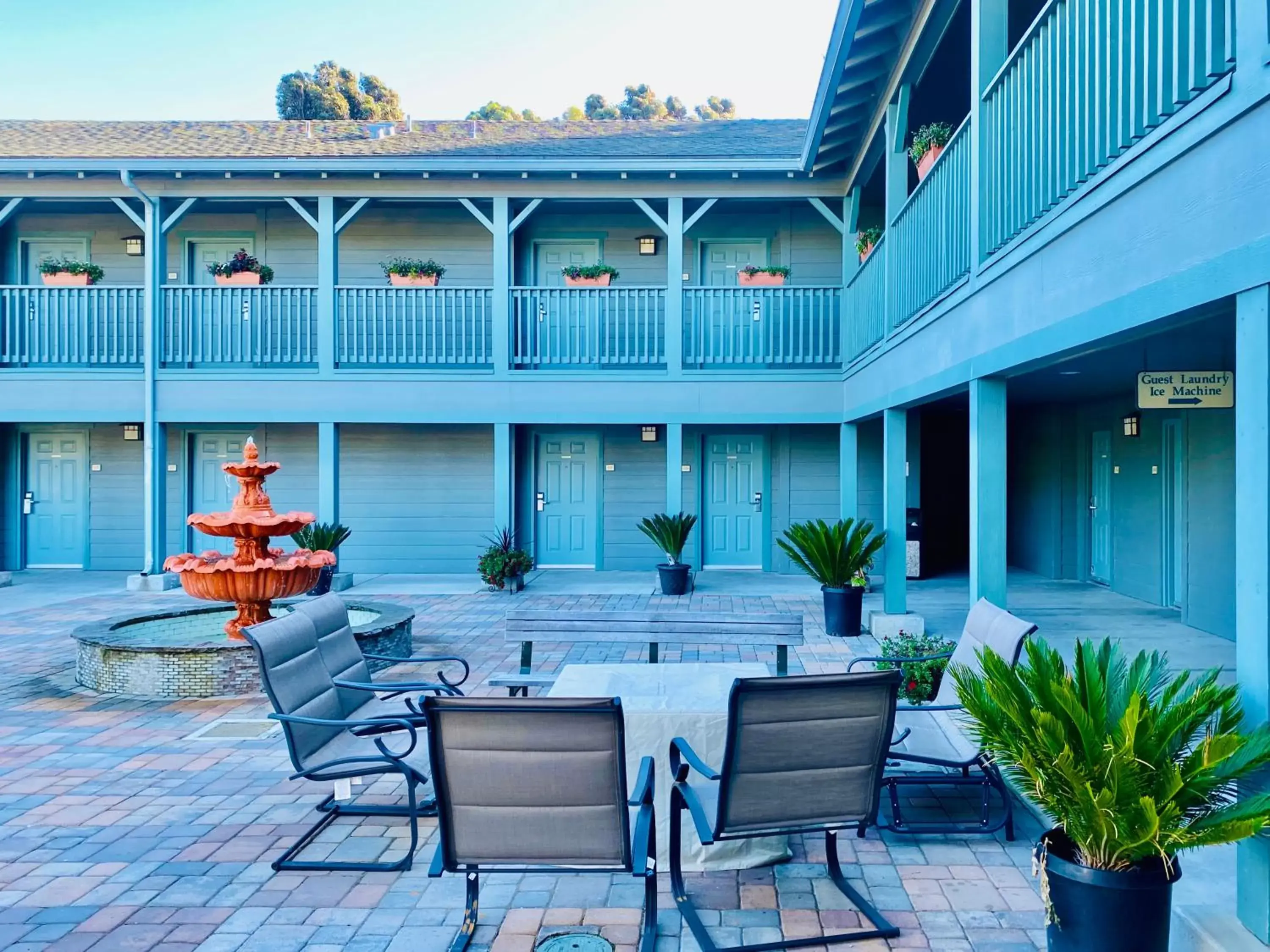 Patio in Morro Shores Inn And Suites