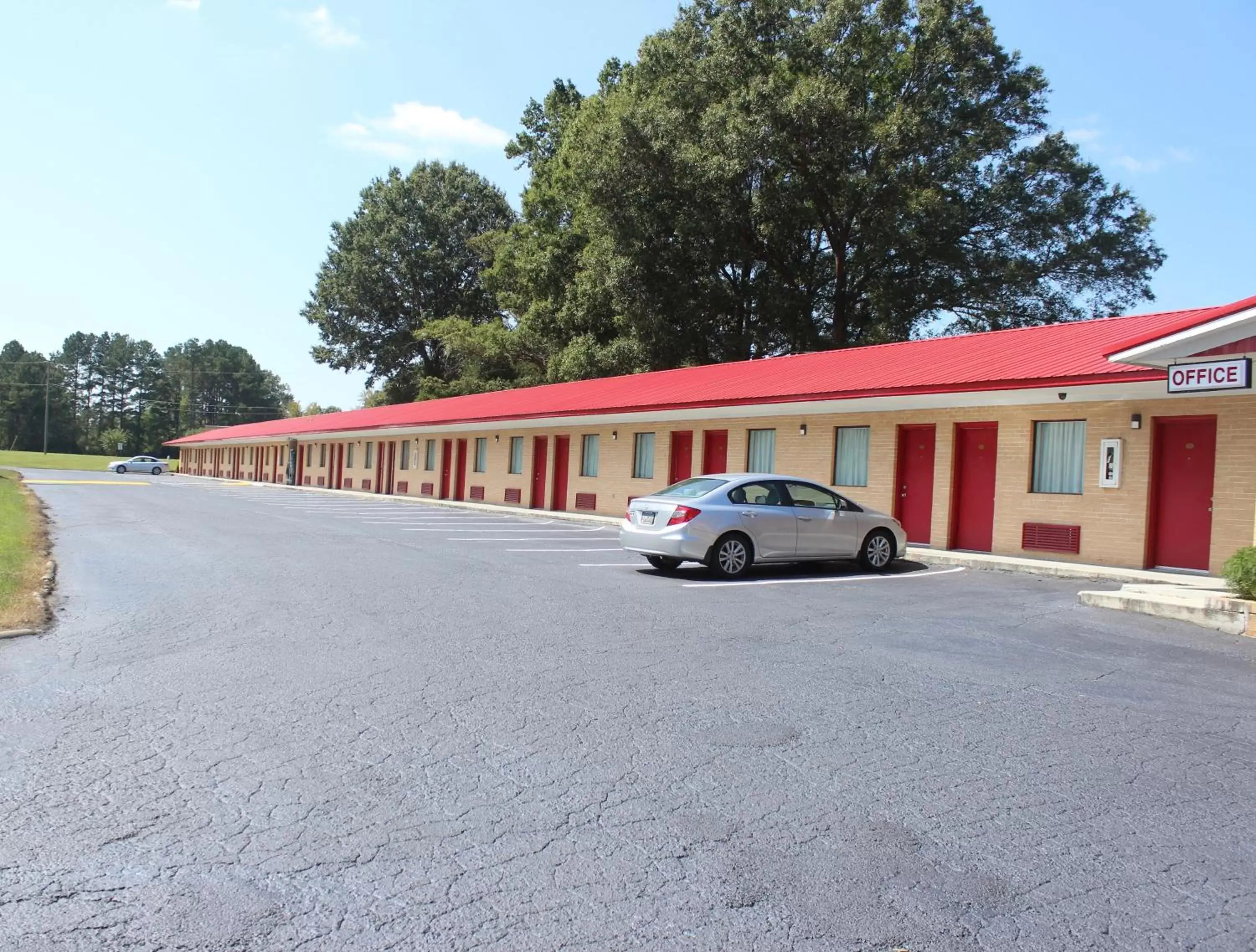 Property Building in Landsford Inn