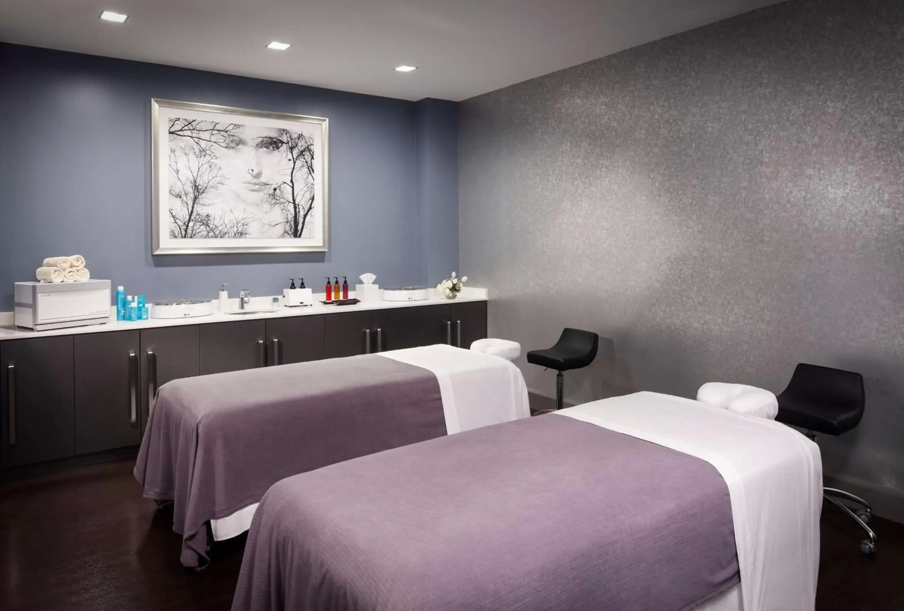 Spa and wellness centre/facilities in The Logan Philadelphia, Curio Collection by Hilton