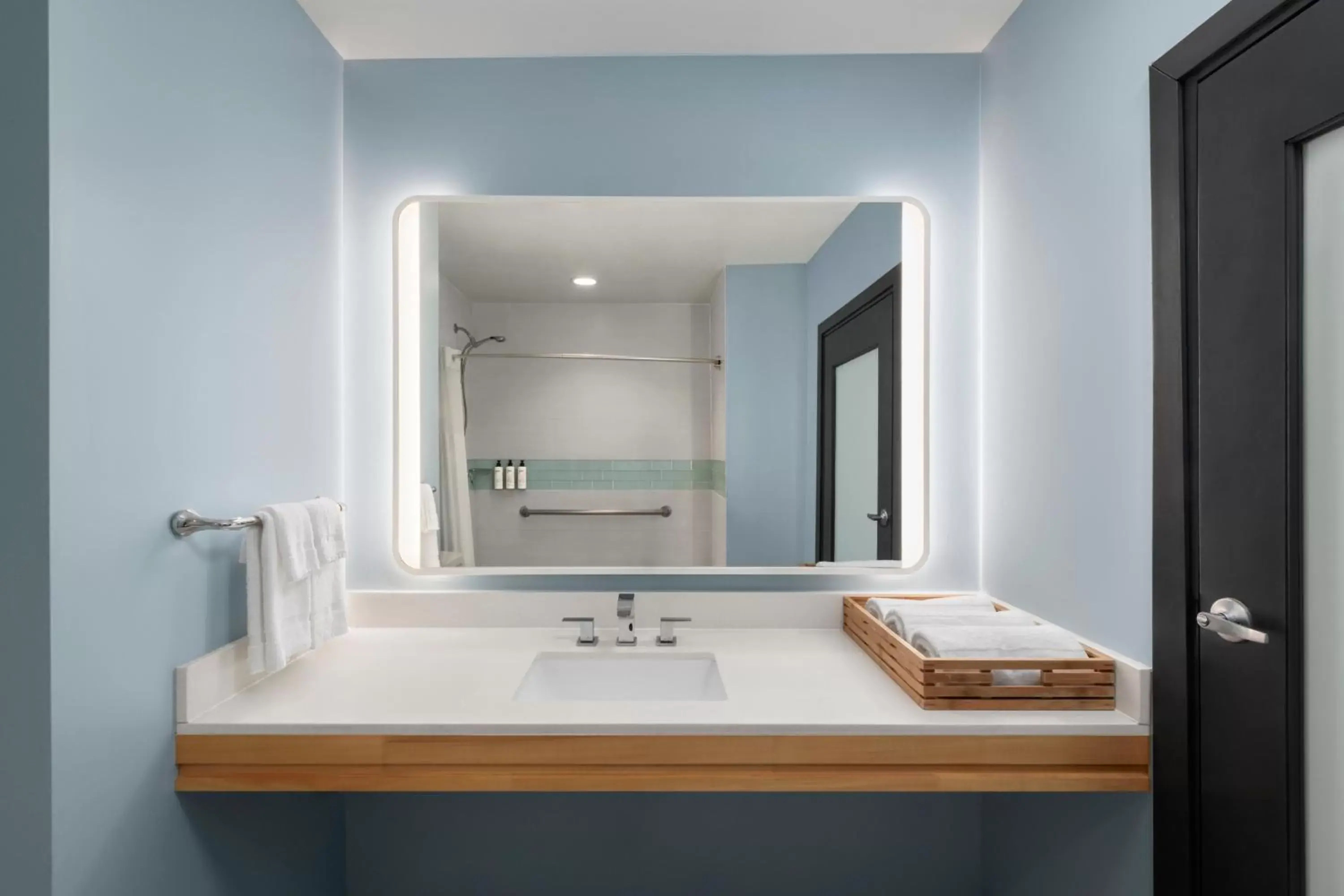 Bathroom in Catalina Canyon Inn