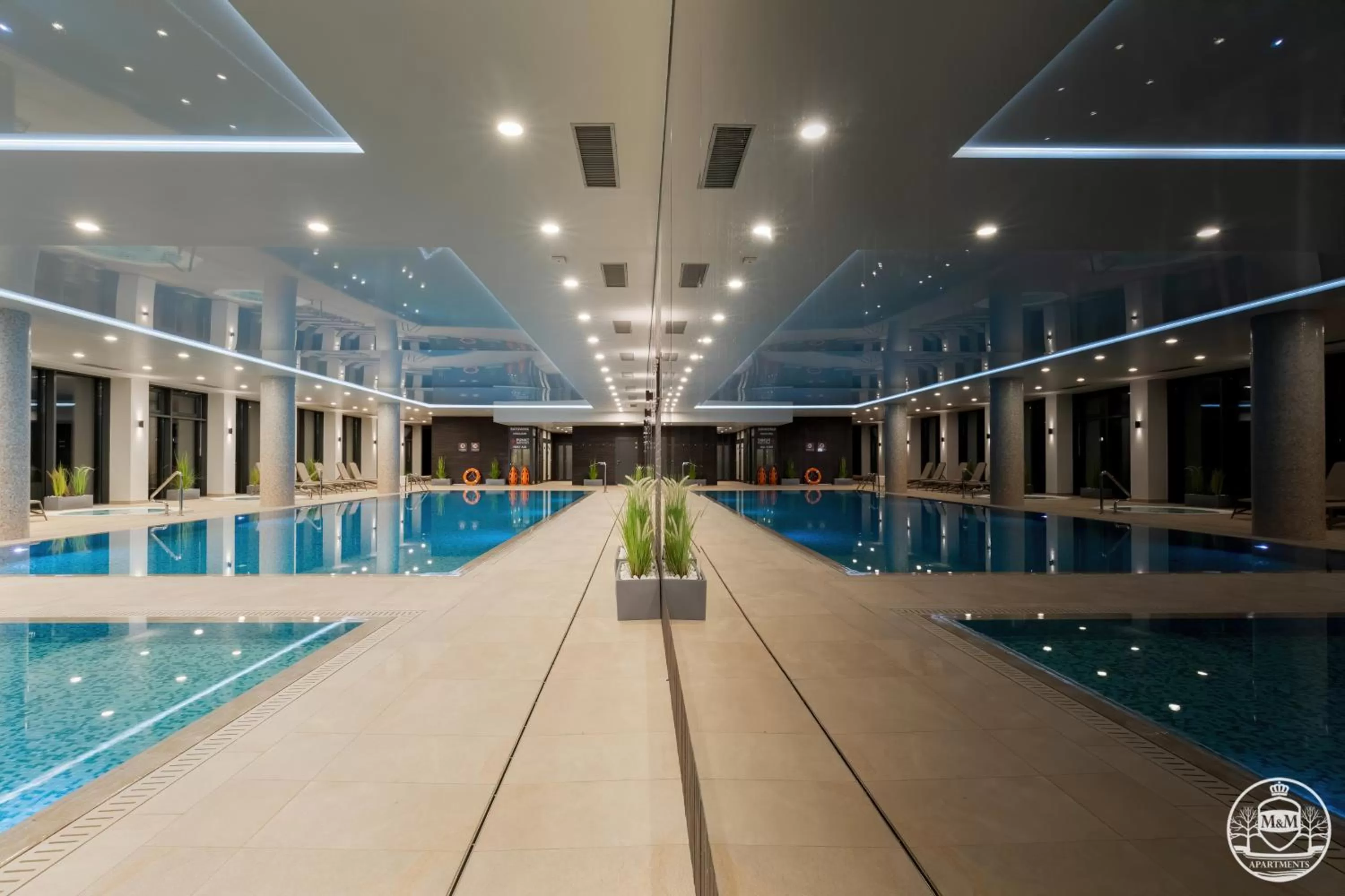 Swimming pool in M&M-Spa&Art Bali, Nadmorskie Tarasy