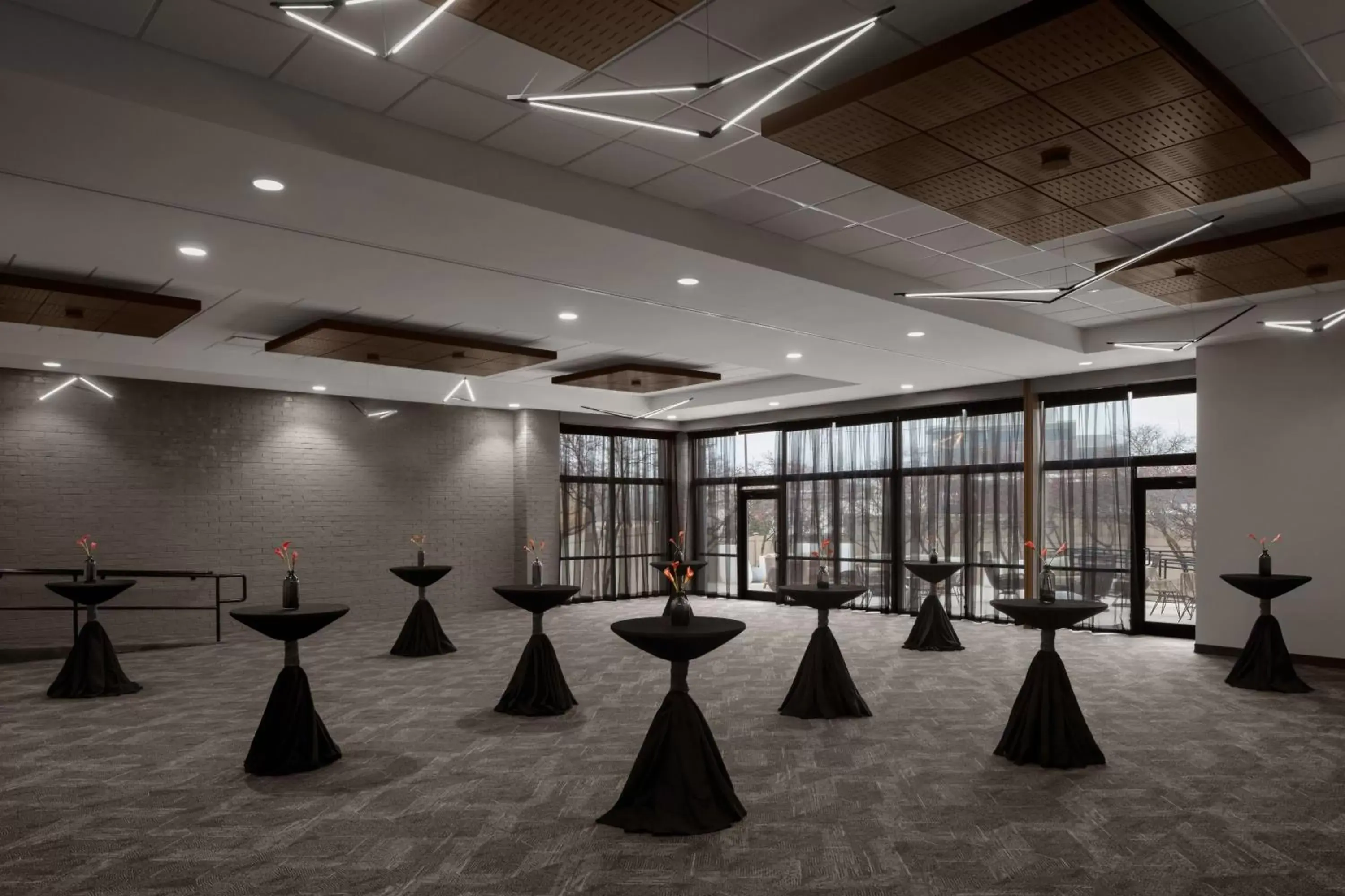 Meeting/conference room, Banquet Facilities in Renaissance Chicago North Shore Hotel