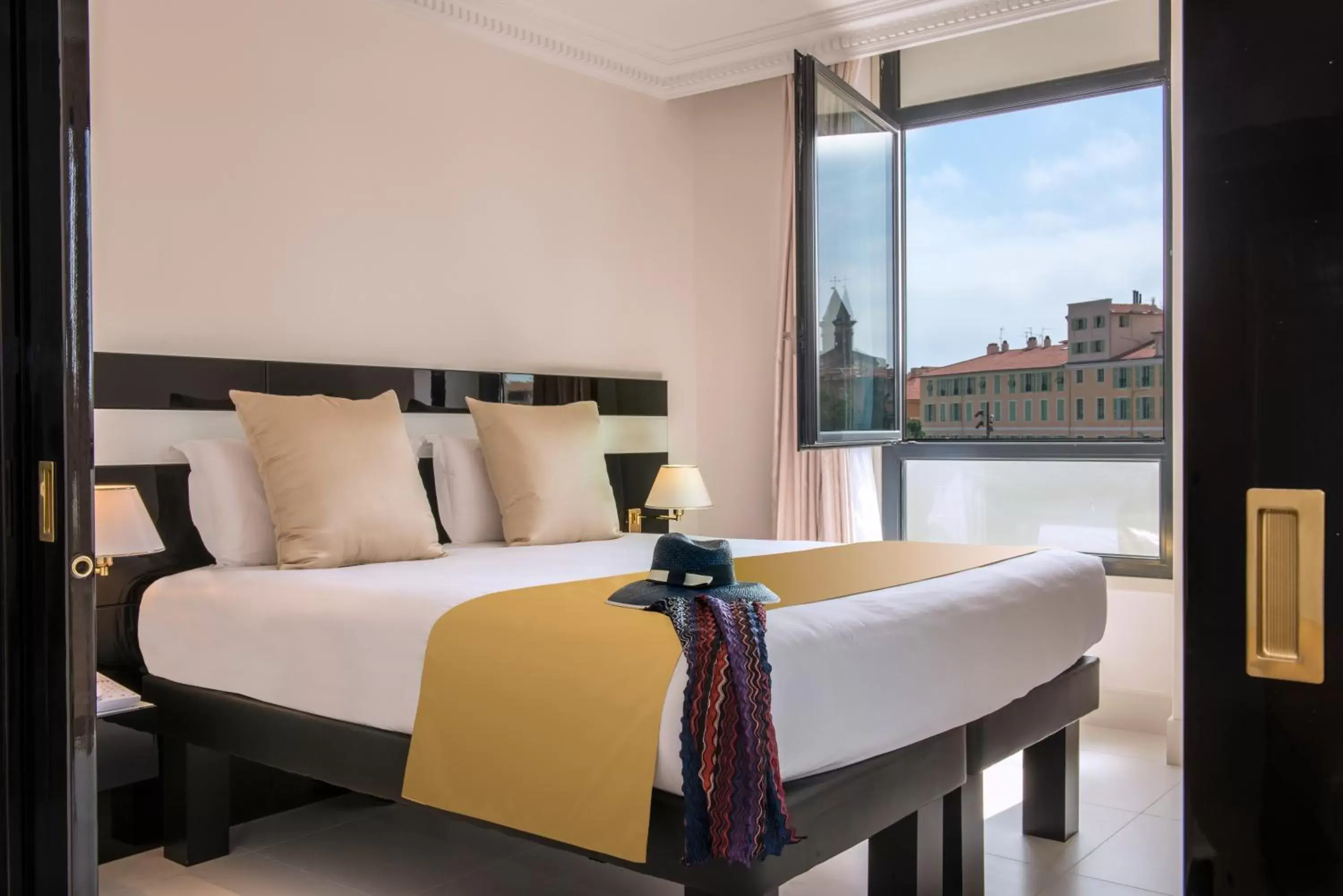 Bed in Hotel Aston La Scala