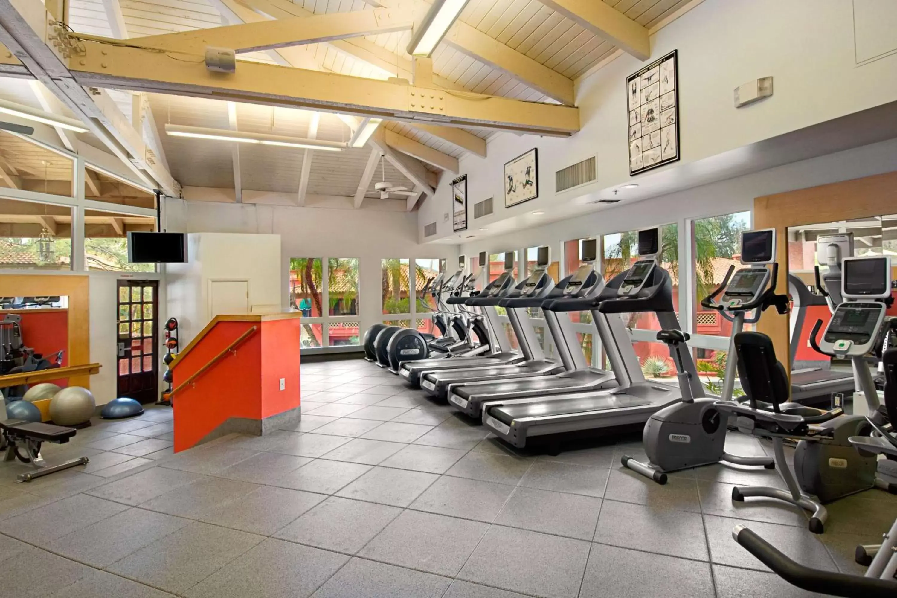 Fitness centre/facilities, Fitness Center/Facilities in Hilton Phoenix Tapatio Cliffs Resort