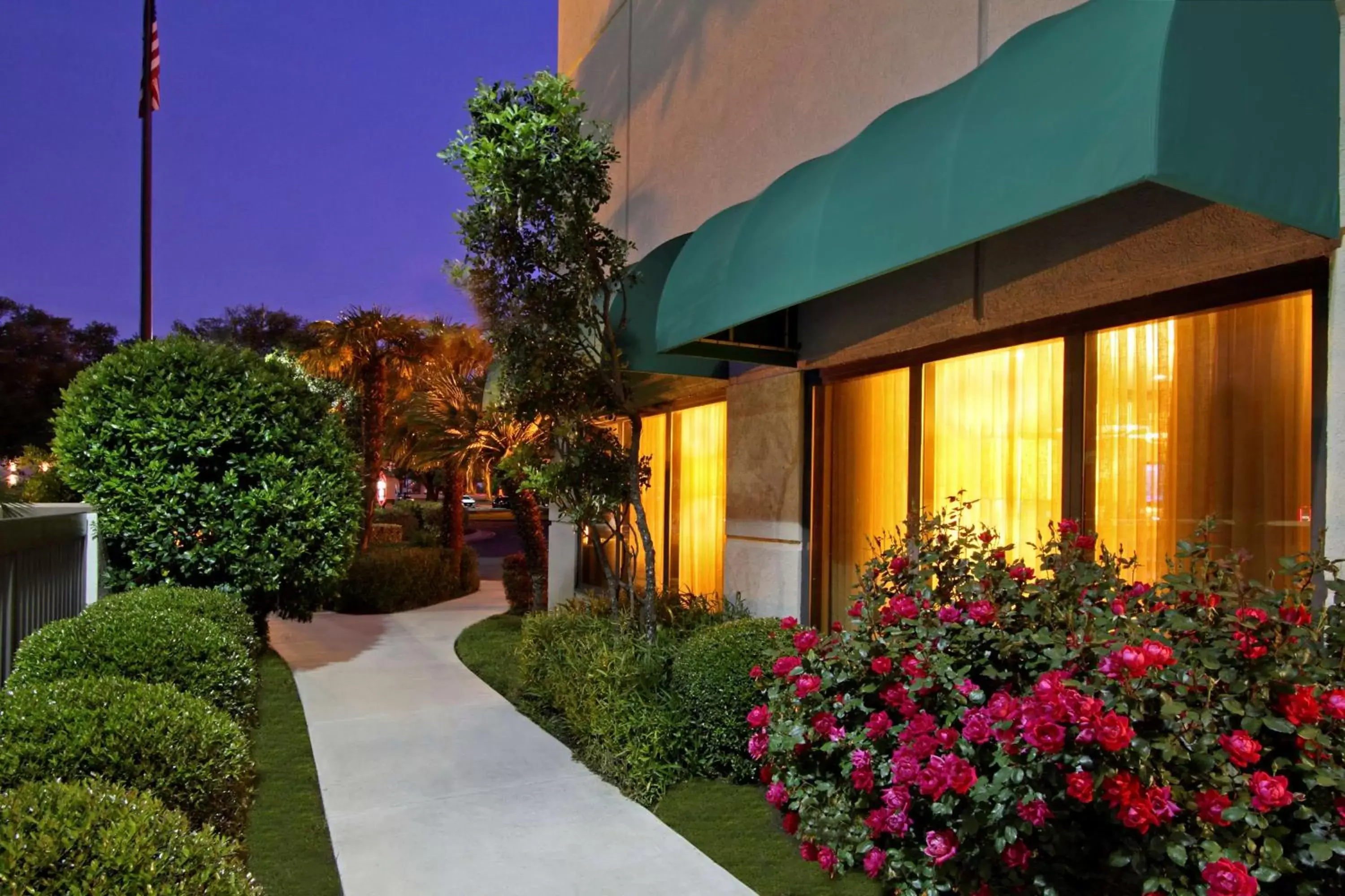 Property building in Hampton by Hilton Austin South - I-35 & Ben White Property building in Hampton by Hilton Austin South - I-35 & Ben White