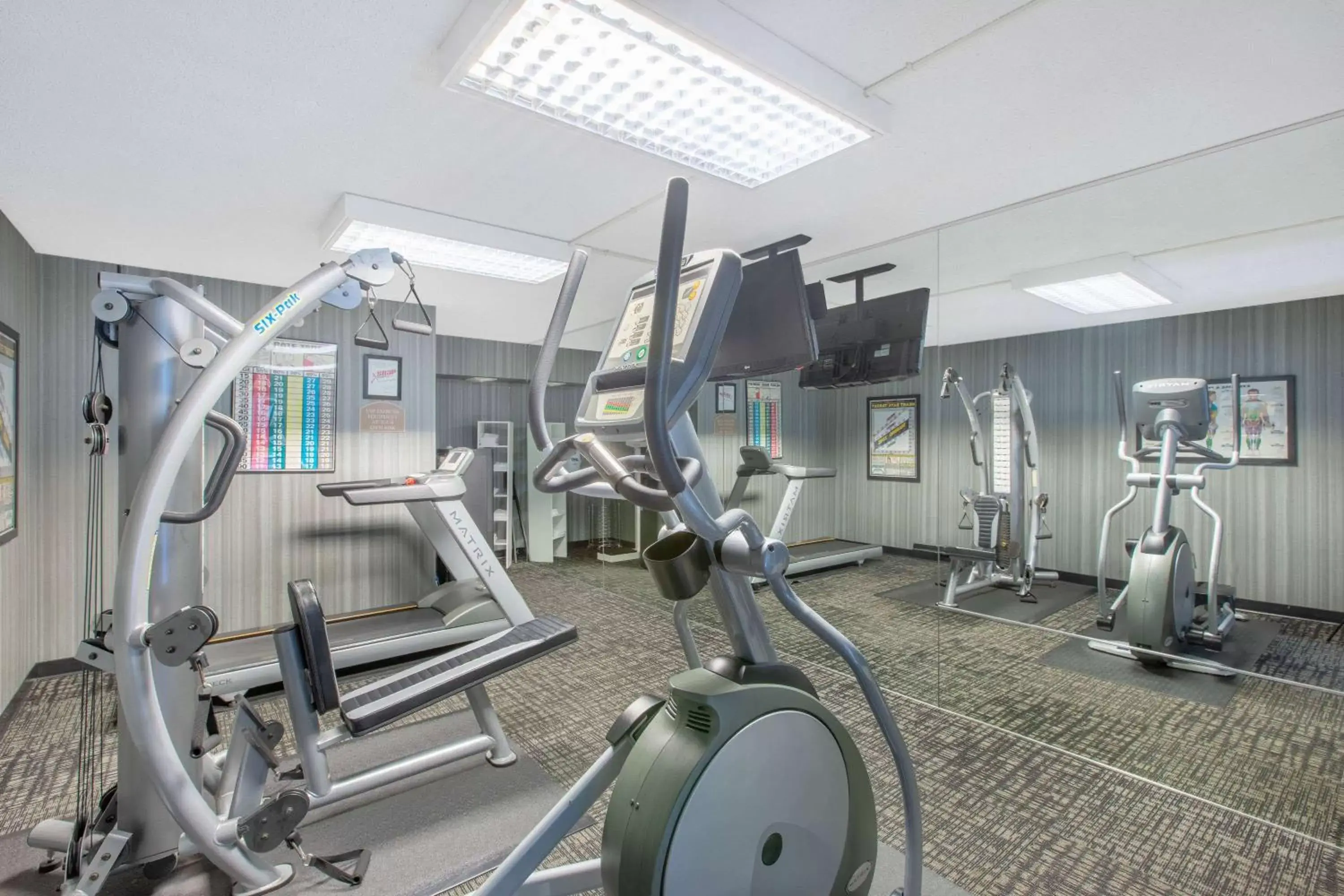 Fitness centre/facilities, Fitness Center/Facilities in Ramada by Wyndham Midtown Grand Island
