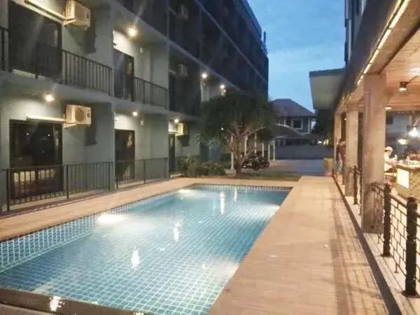 Swimming Pool in Nineblueresidence