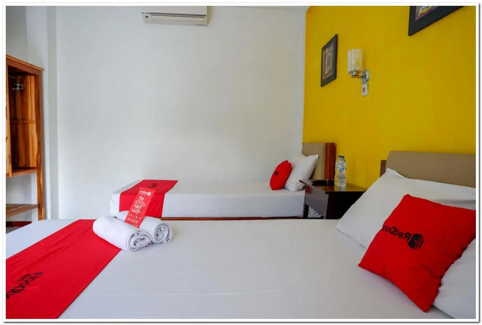 Bed in RedDoorz @ Prawirotaman Bed in RedDoorz @ Prawirotaman