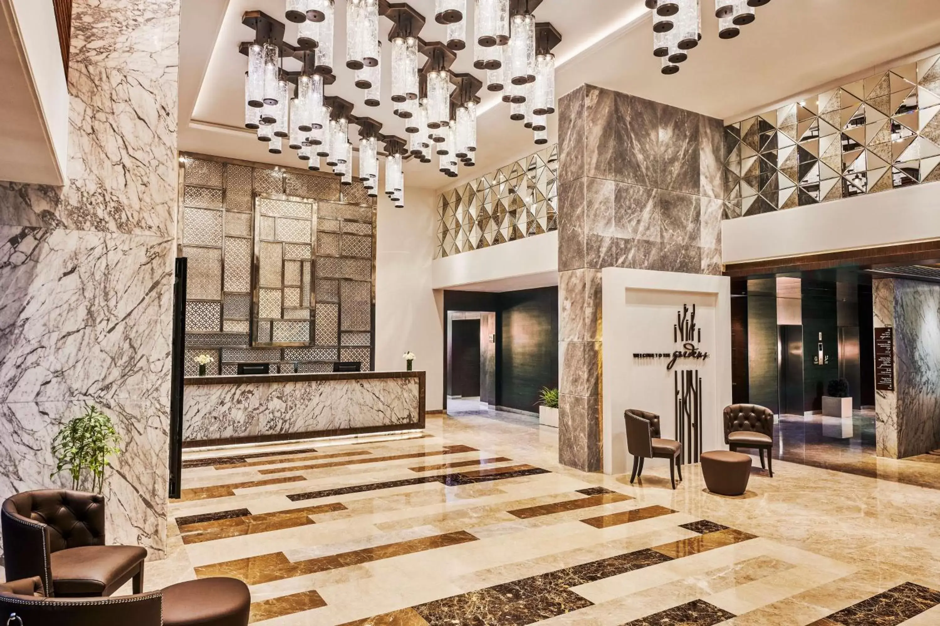 Lobby or reception in Hilton Garden Inn Lucknow