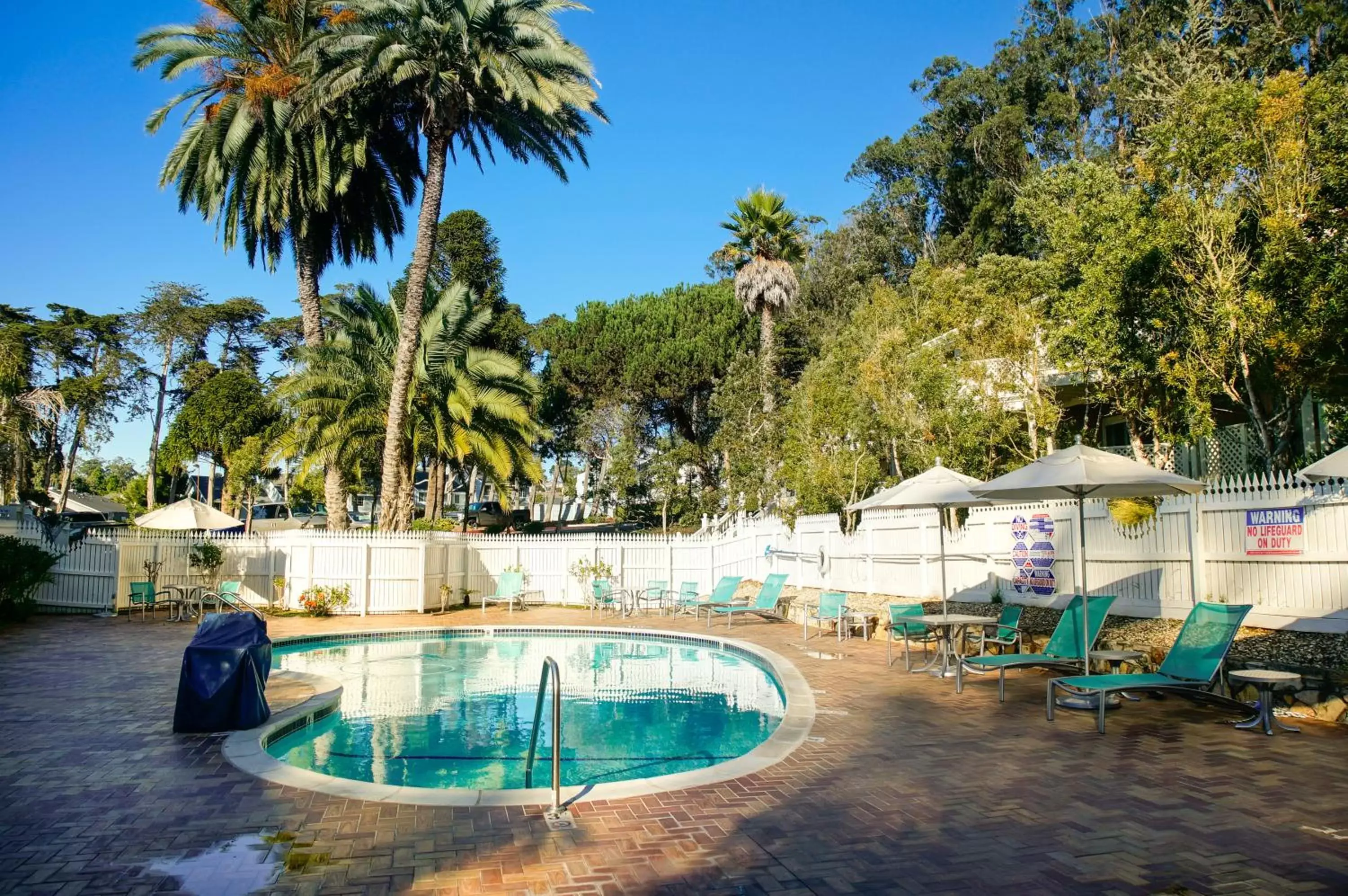 Swimming Pool in Inn at Morro Bay