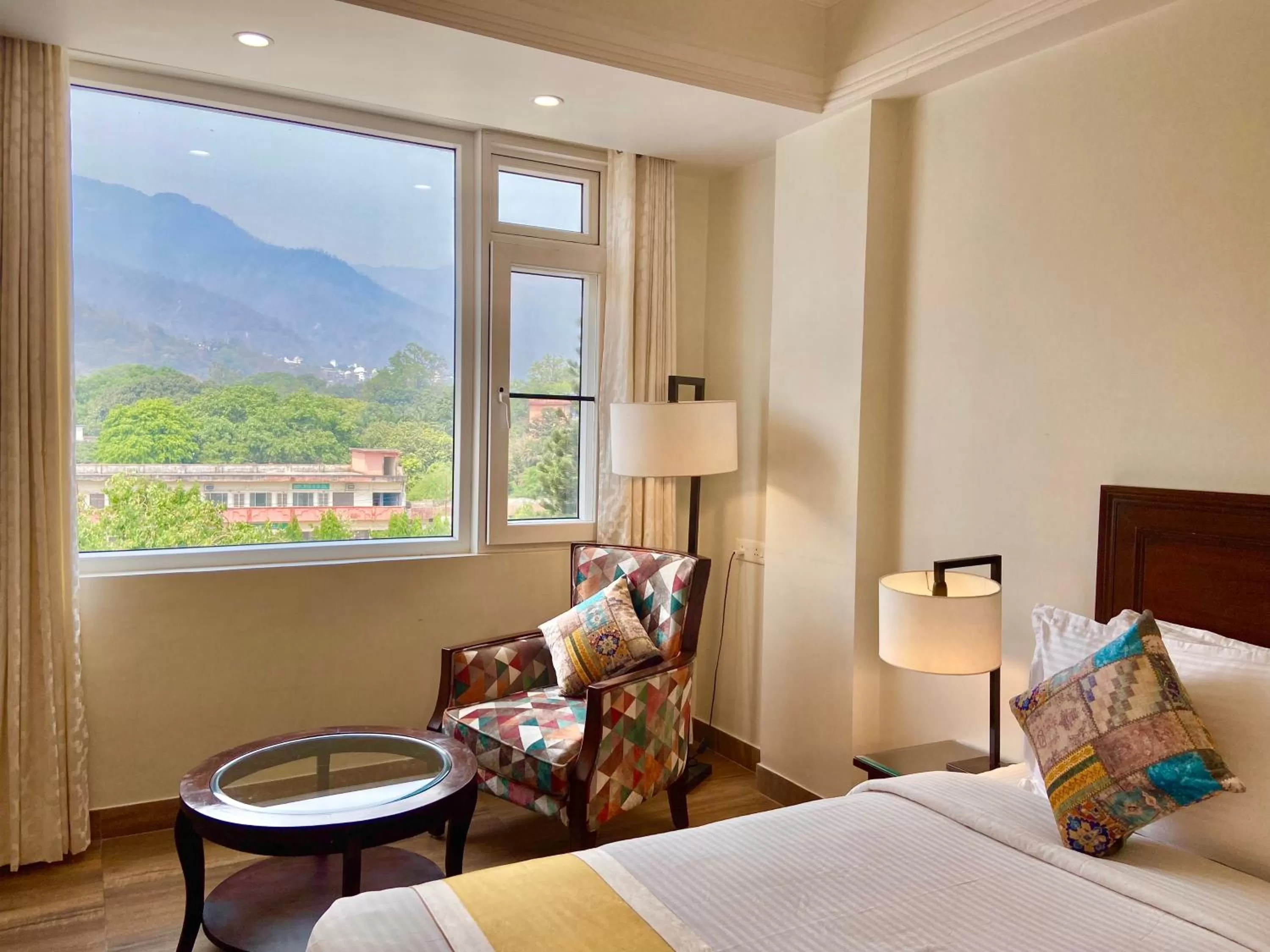 Mountain view, Bed in Green View by Green Tree Hotels