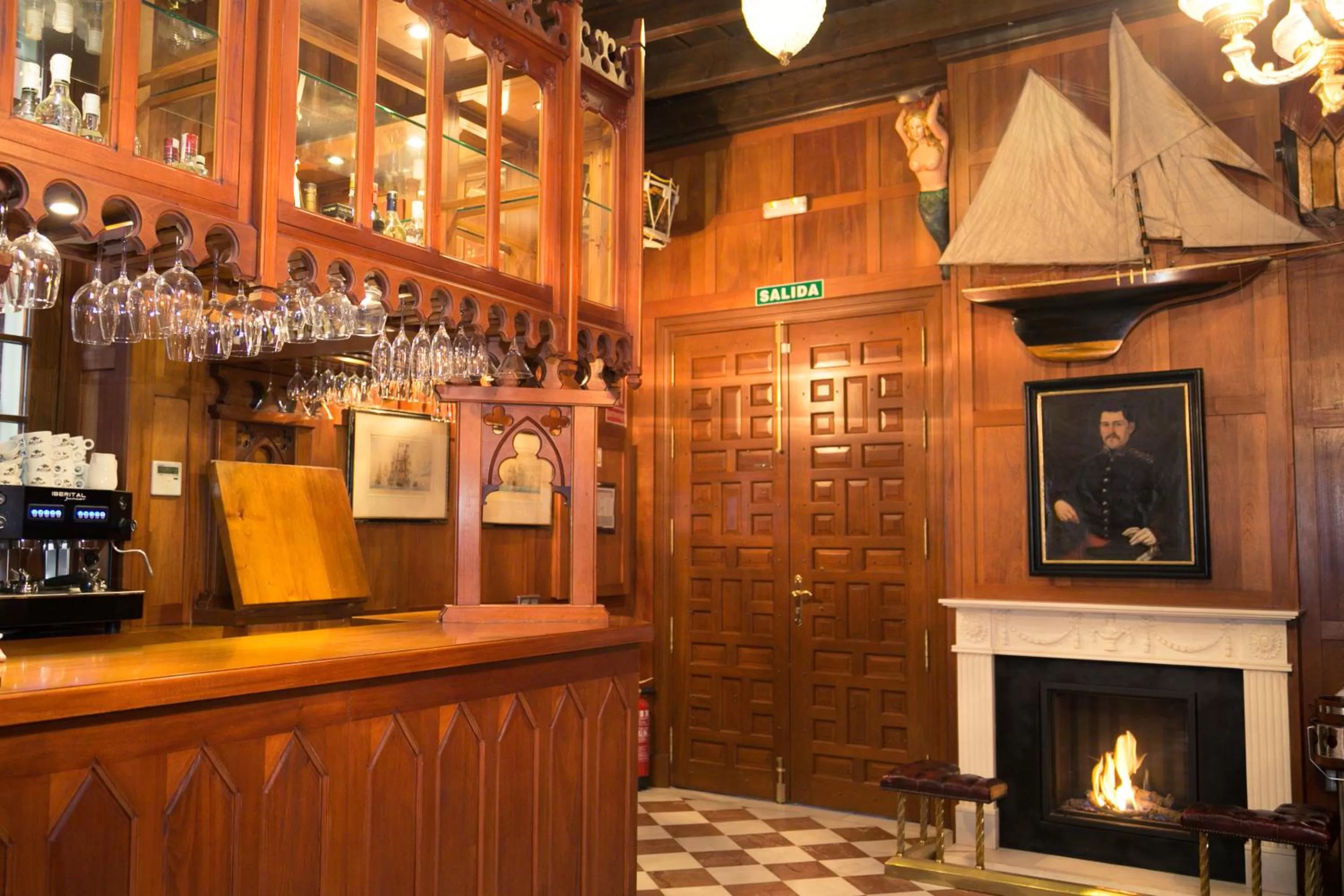 Lounge or bar in Hotel Ateneo Sevilla