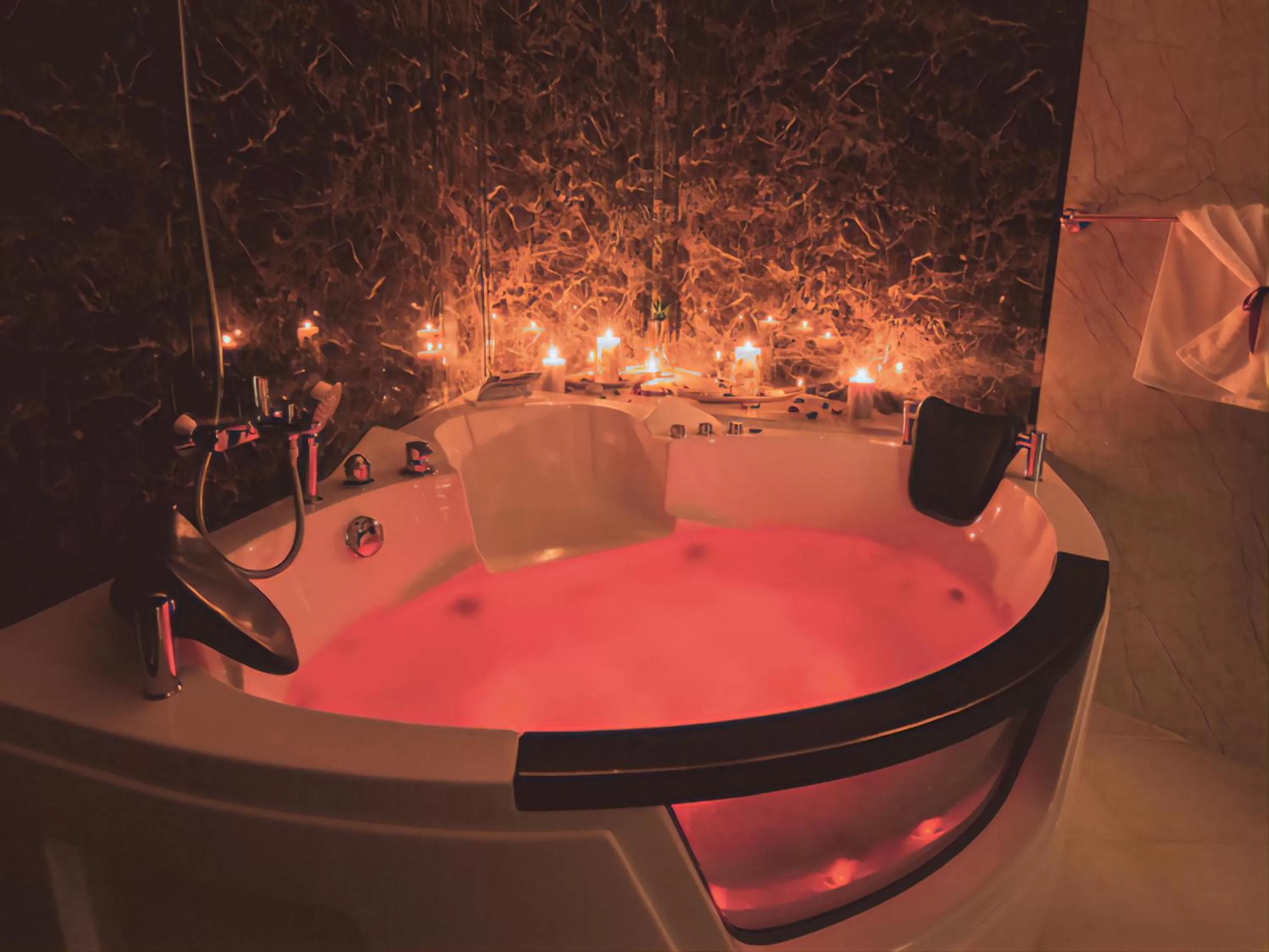 Bath in Golden Ship Hotel