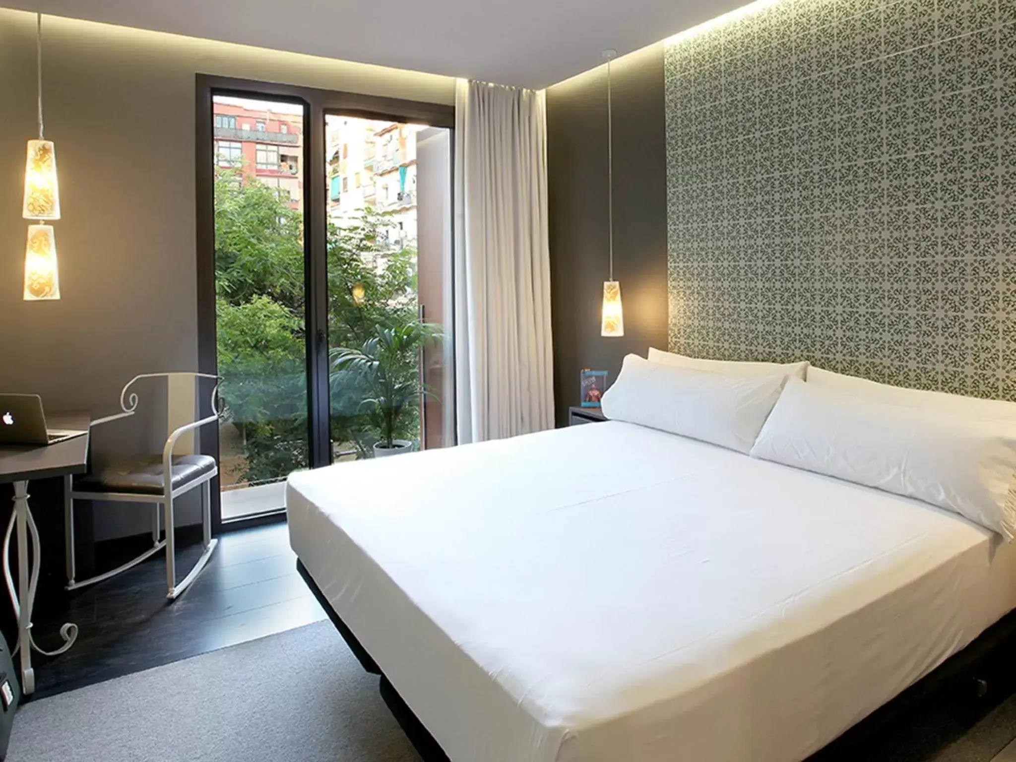 Photo of the whole room, Bed in TWO Hotel Barcelona by Axel 4* Sup- Adults Only