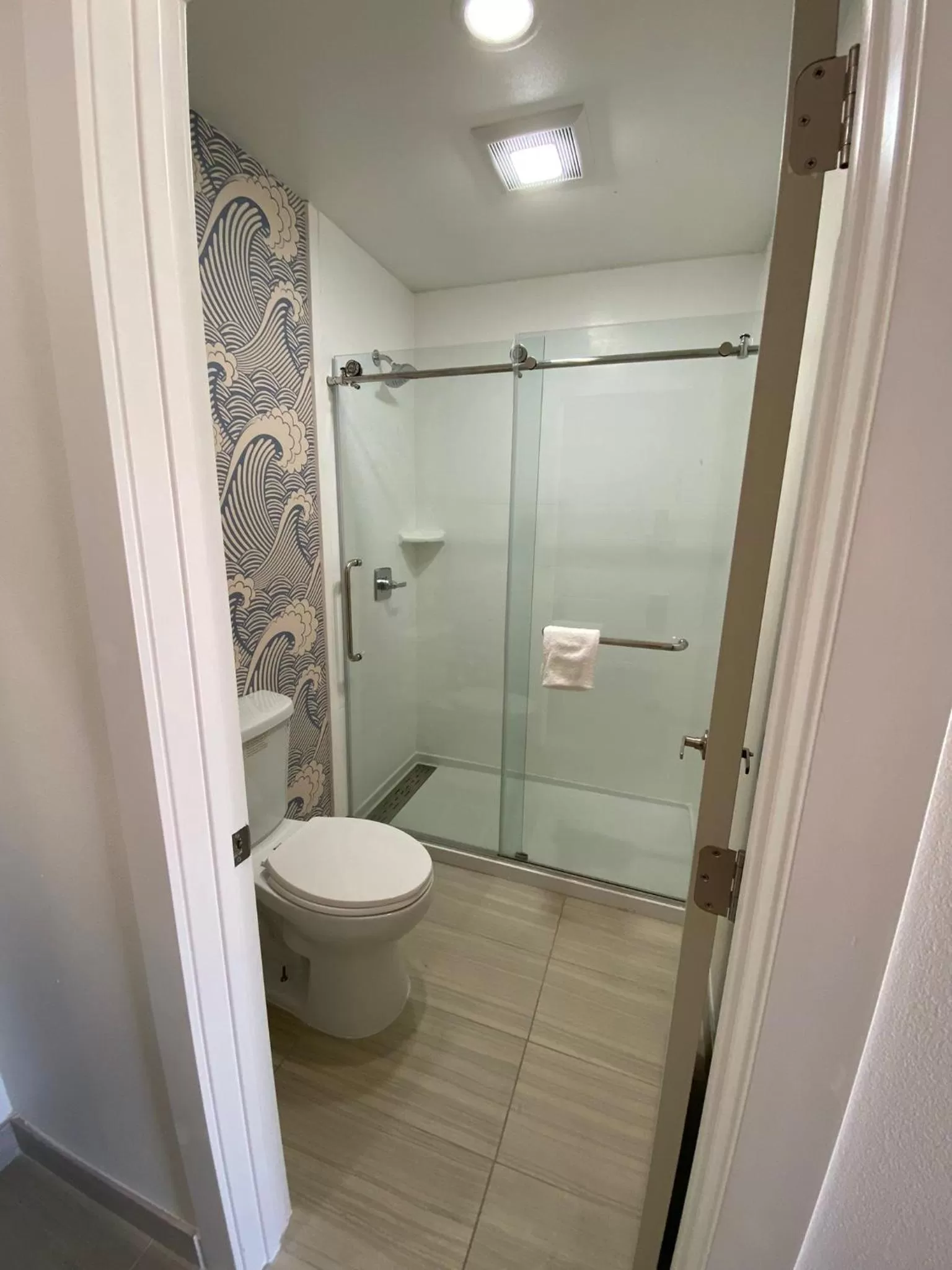 Bathroom in Salt Air Lodge